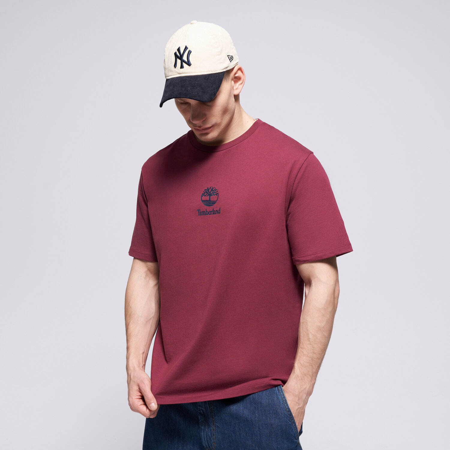 Koszulka, t-shirt sportowy męski TIMBERLAND T-SHIRT NEW SMALL LOGO PRINT SS TEE BURGUNDY TB0A6WWT6481 FIOLETOWY