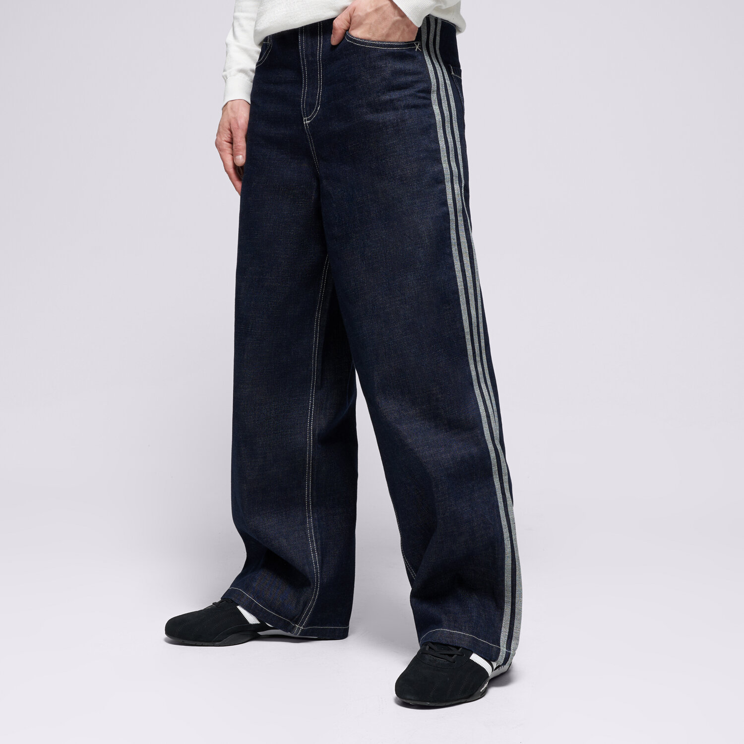 Spodnie sportowe męskie ADIDAS SPODNIE 90S ALTERNATIVE SPORT WIDE LEG SKATER JEAN KS6916 GRANATOWY