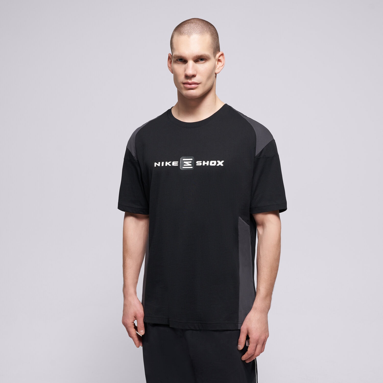 Koszulka, t-shirt sportowy męski NIKE T-SHIRT M NSW SS TOP SHOX IH0526-010 CZARNY