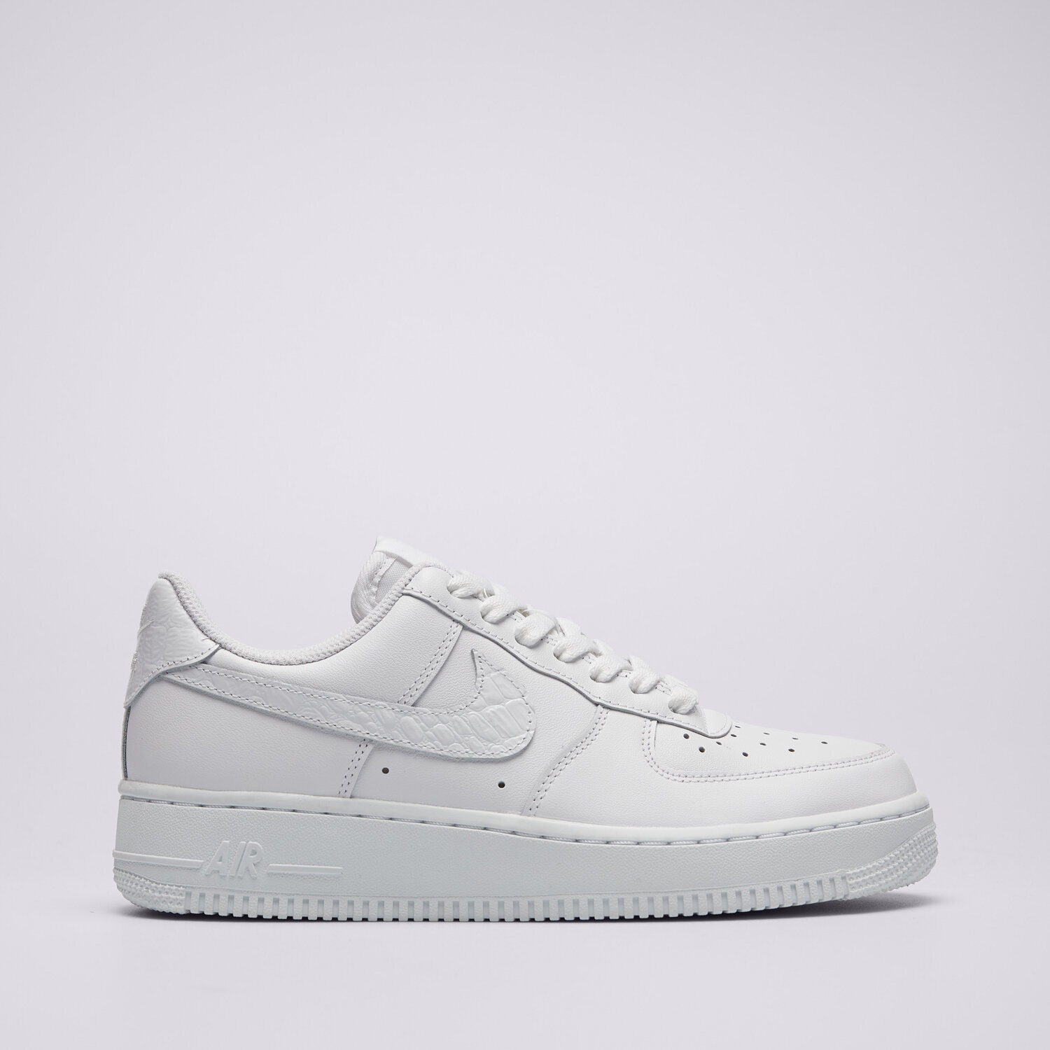 Buty sneakersy damskie NIKE W AIR FORCE 1 '07 SE IO4837-100 BIAŁY