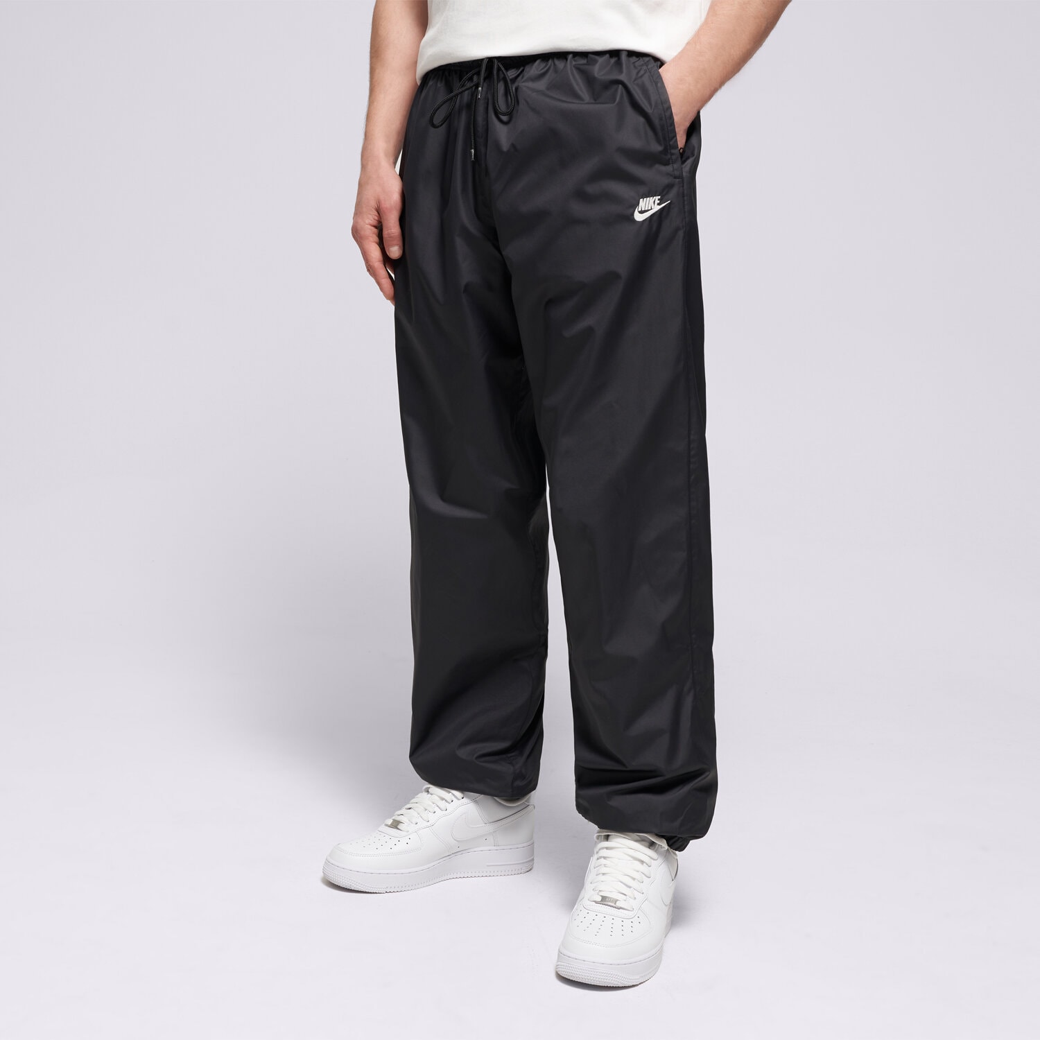 Spodnie sportowe męskie NIKE SPODNIE M NK WR LND PANT 26 HV8371-010 CZARNY