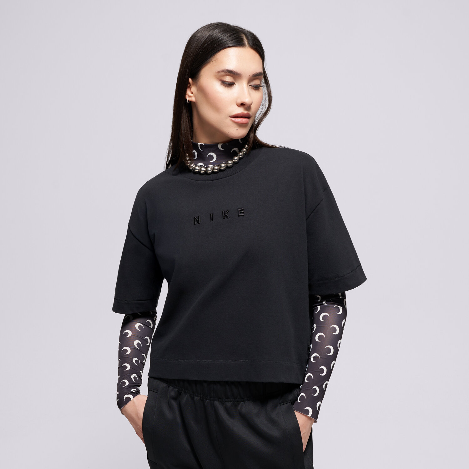 Koszulka, t-shirt damski NIKE T-SHIRT LUXE SS TEE BOXY W NSW HV4955-010 CZARNY