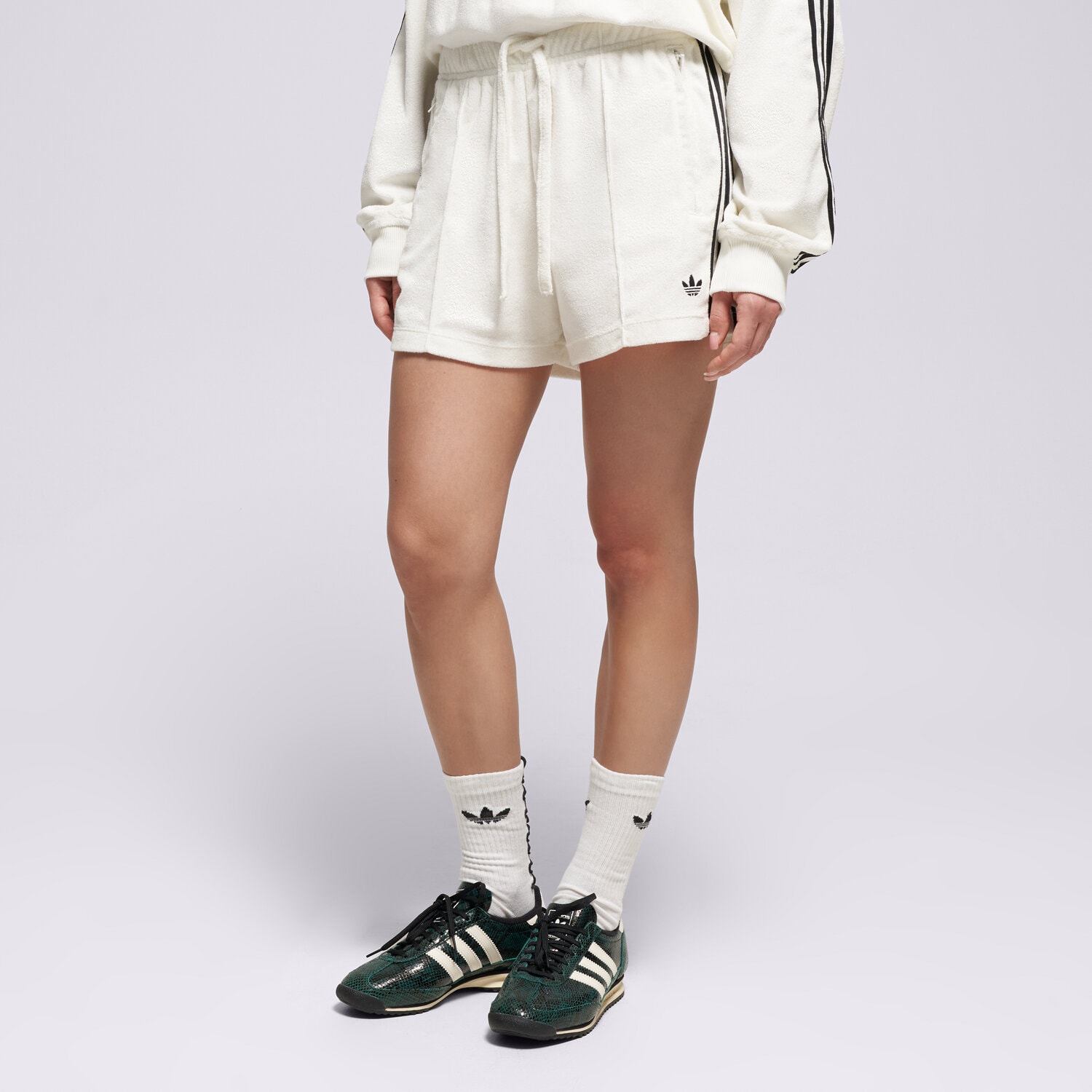 Krótkie spodenki, szorty damskie ADIDAS SZORTY KD1397 KREMOWY