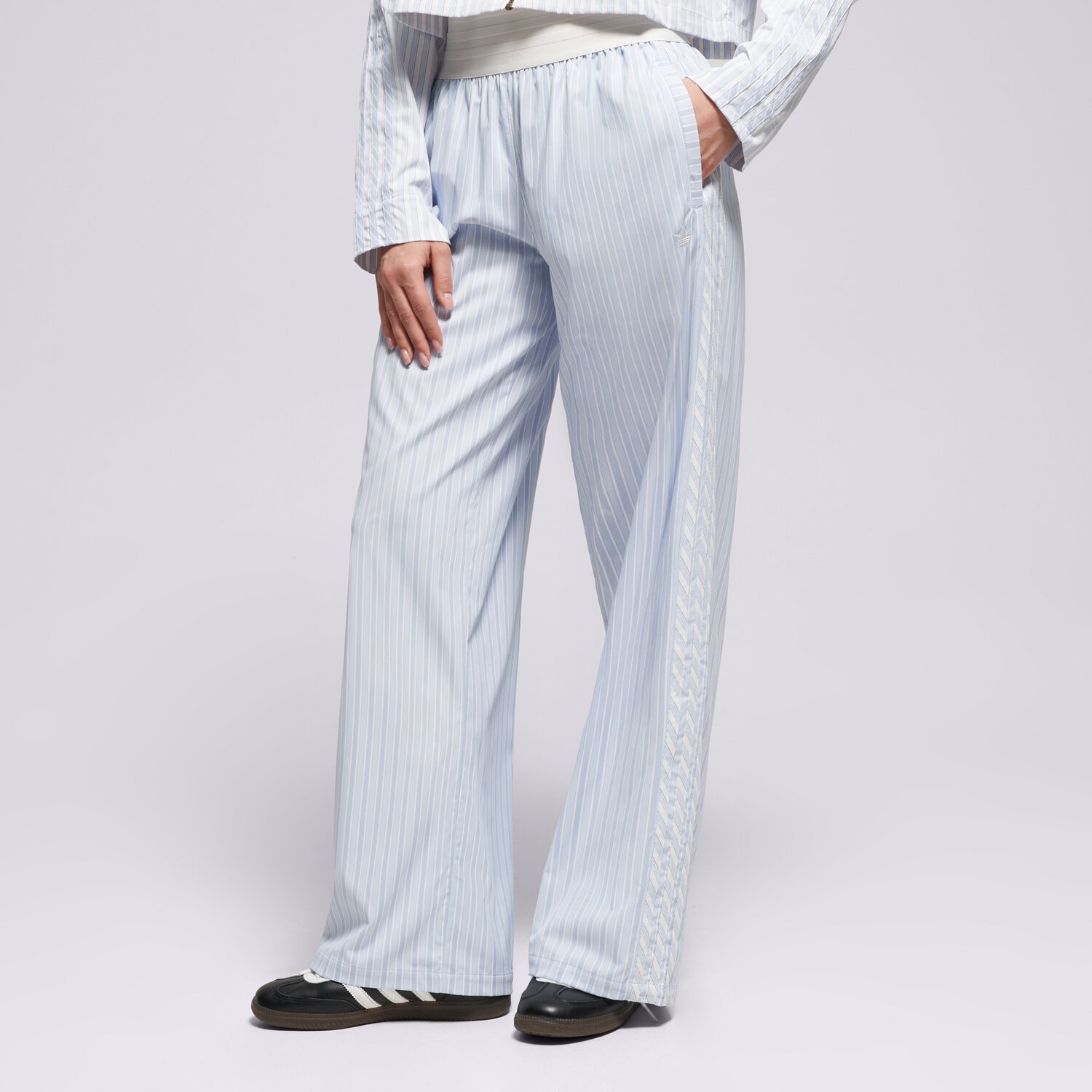 Spodnie sportowe damskie ADIDAS SPODNIE P ESS PT KE1073 NIEBIESKI
