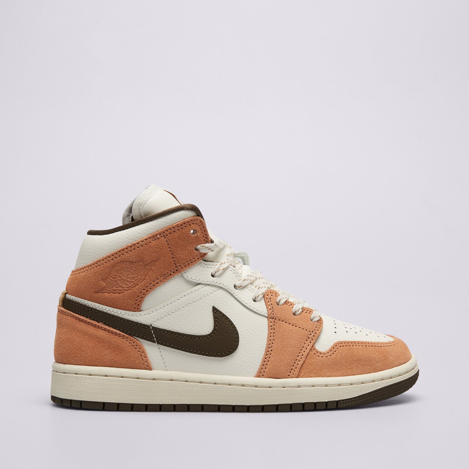 Buty sneakersy damskie WMNS JORDAN 1 MID EDG IQ0306-133 BEŻOWY