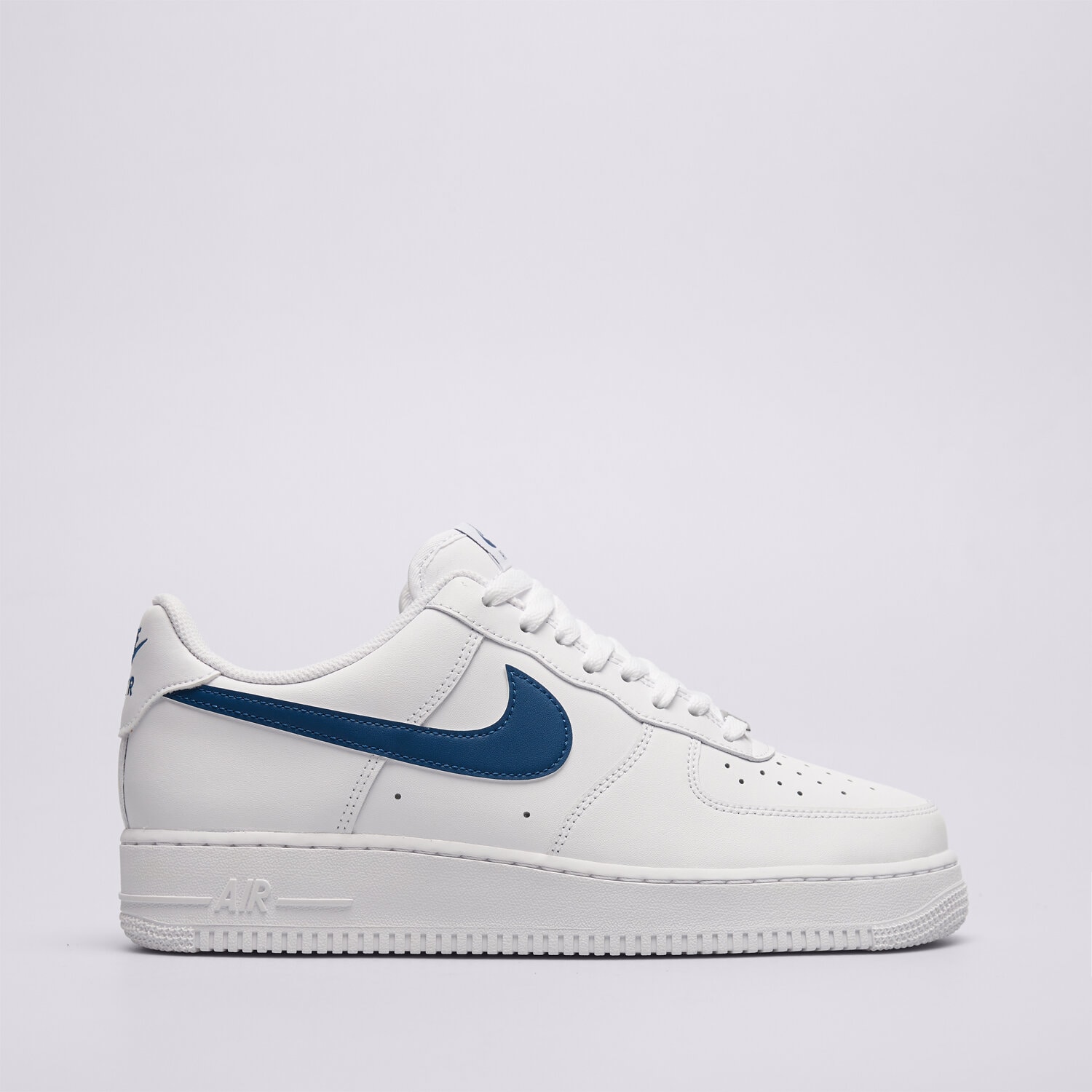 Buty sneakersy męskie NIKE AIR FORCE 1 '07 ESS FJ4146-123 BIAŁY