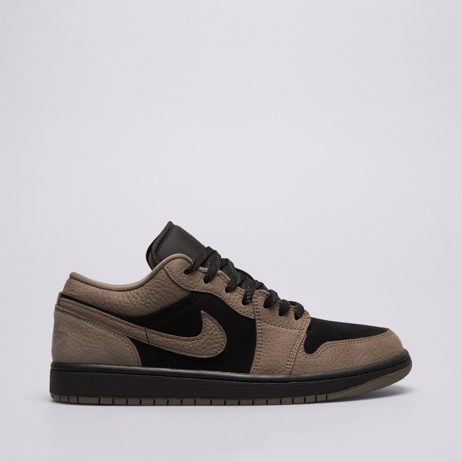 Buty sneakersy męskie JORDAN AIR 1 LOW SE  IB7109-005 BRĄZOWY