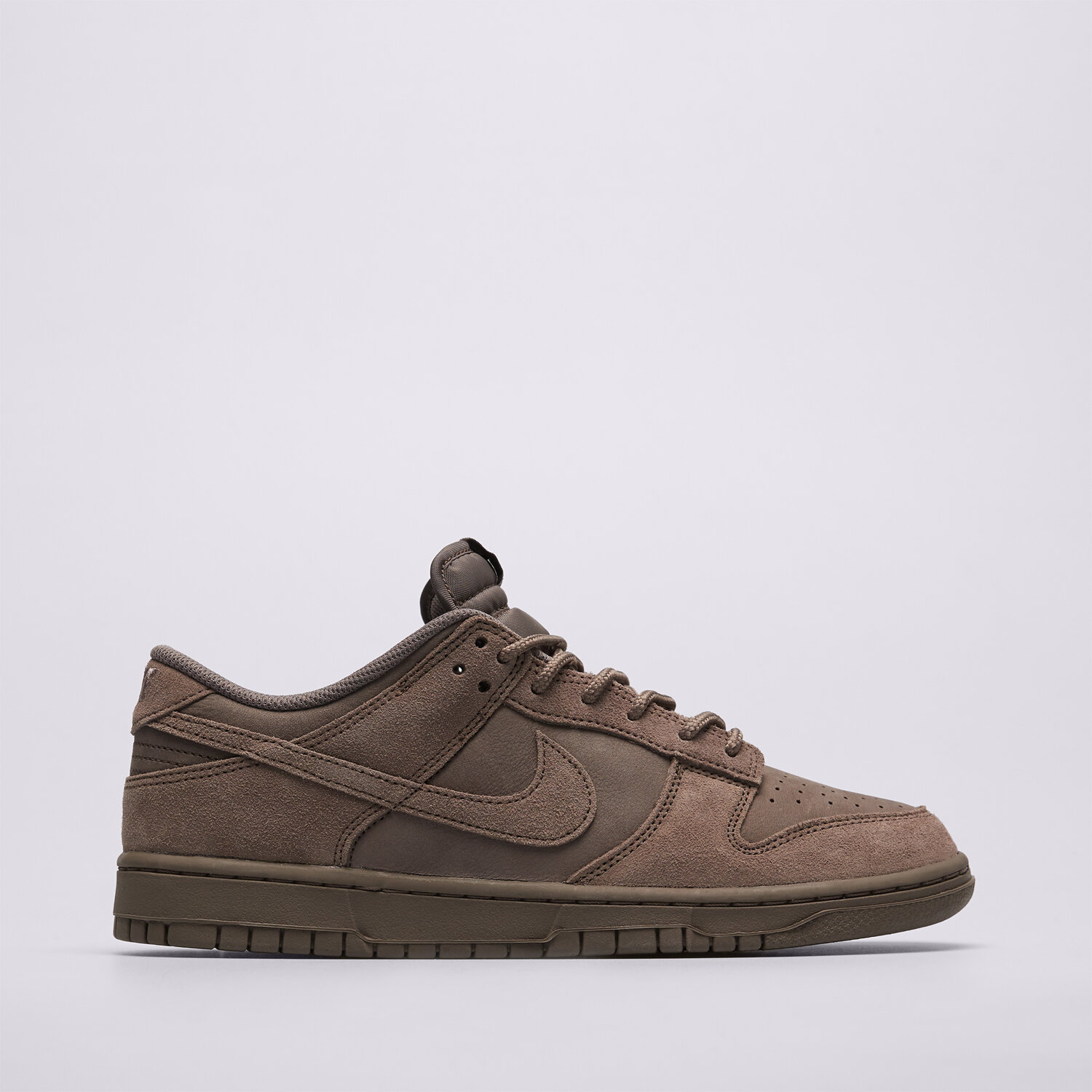 Buty sneakersy męskie NIKE DUNK LOW RETRO SE  IB6651-200 BRĄZOWY