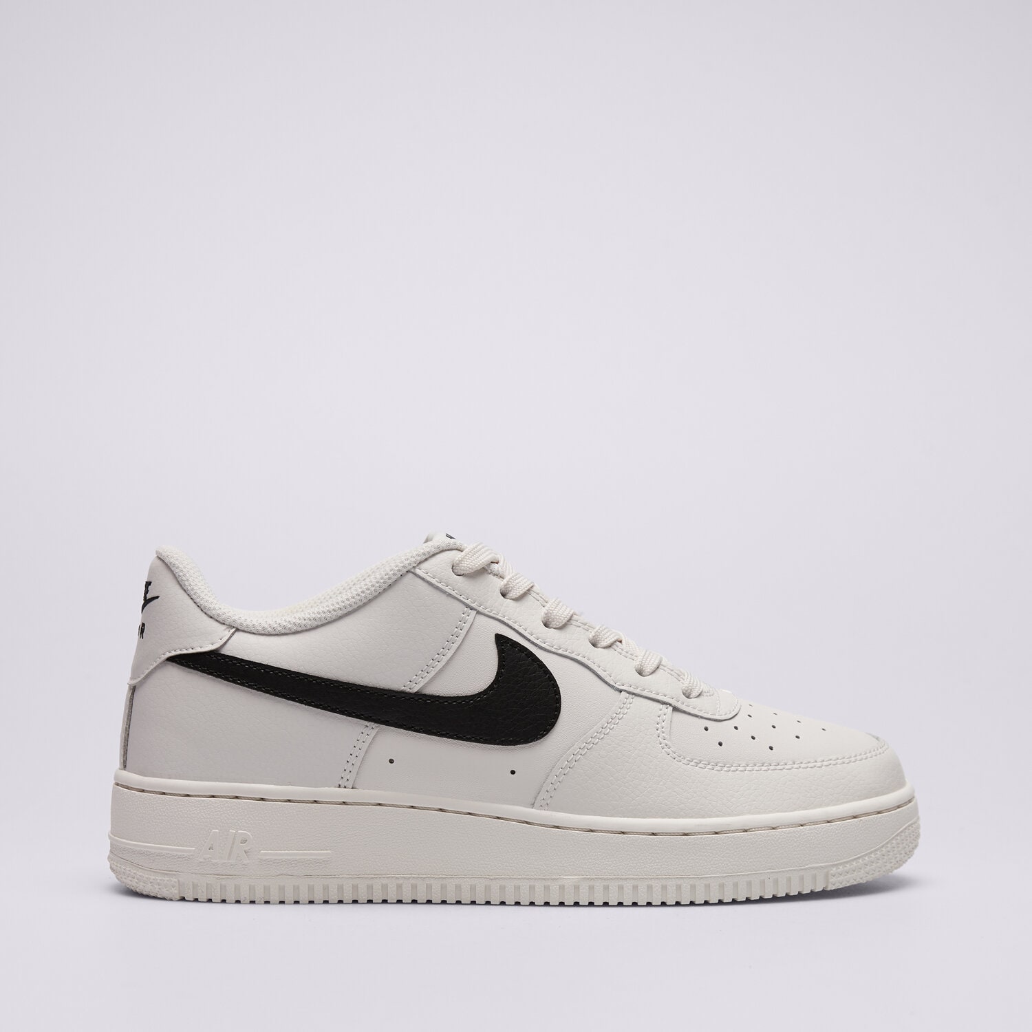 Buty sneakersy dla dzieci NIKE AIR FORCE 1 ESS+ BG IO7958-001 BEŻOWY