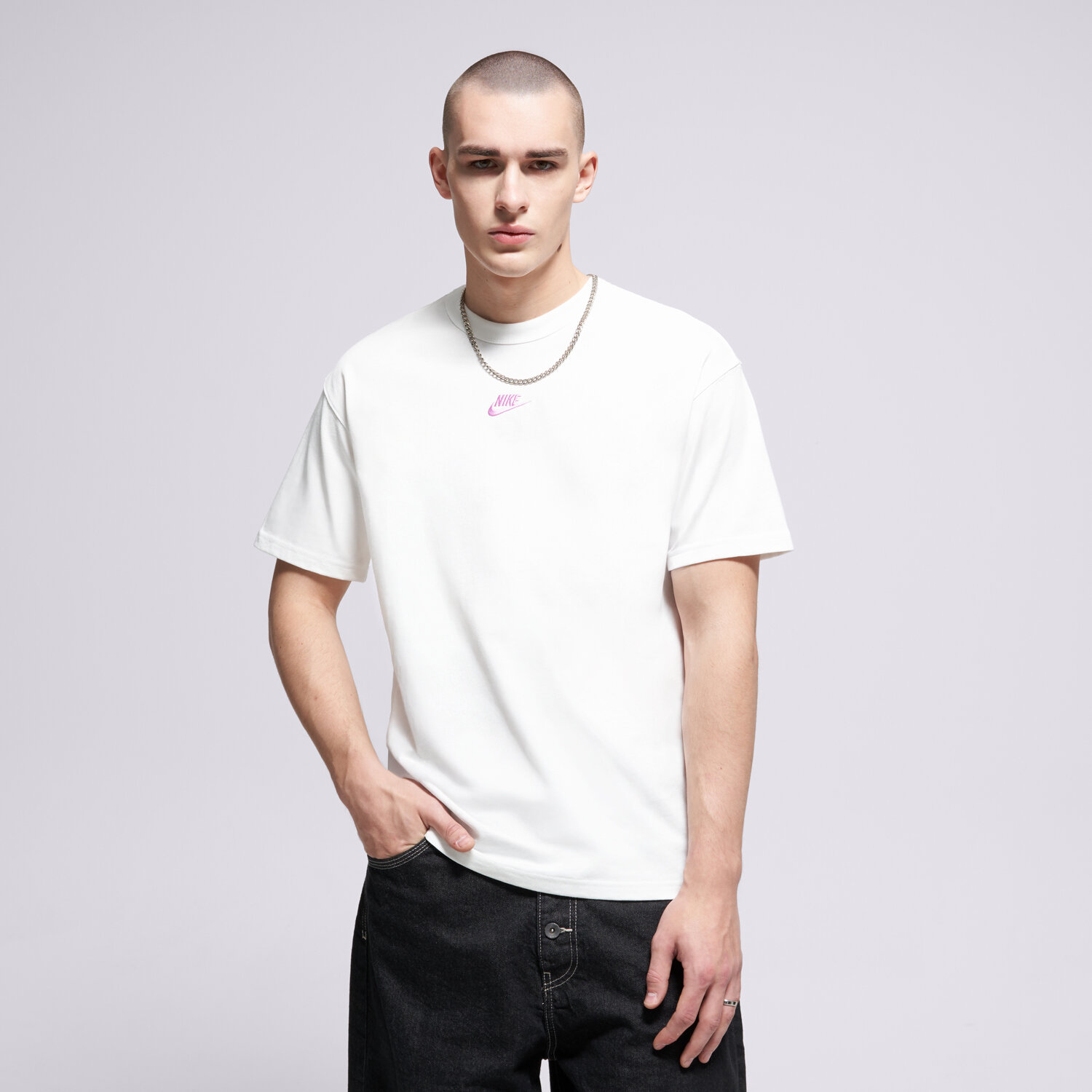 Koszulka, t-shirt sportowy męski NIKE T-SHIRT M NSW TEE LSE PREM ESS SUST IH1121-101 BIAŁY