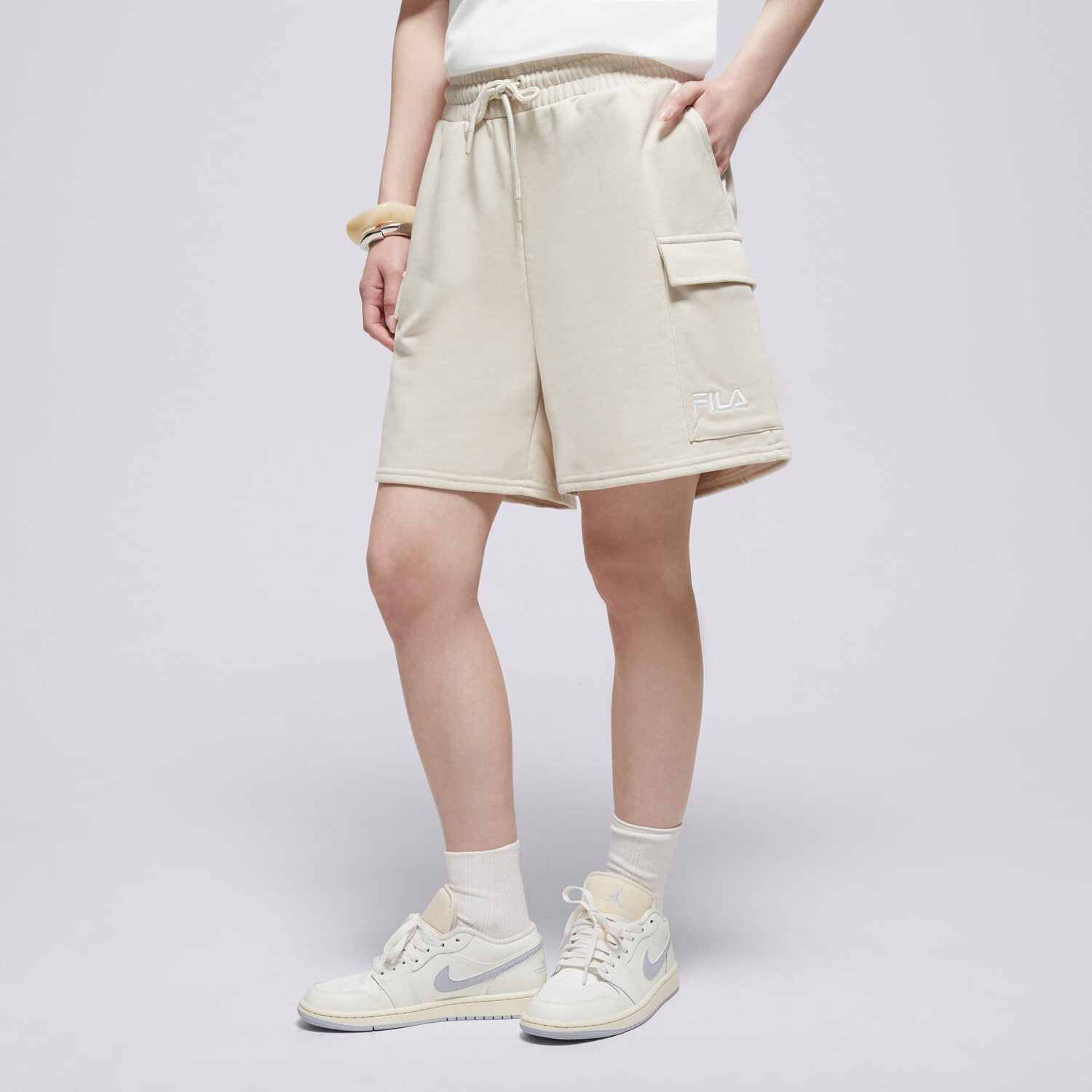 Krótkie spodenki, szorty damskie FILA SZORTY CARGO CORINE SS24JDW010CORINESTN BEŻOWY