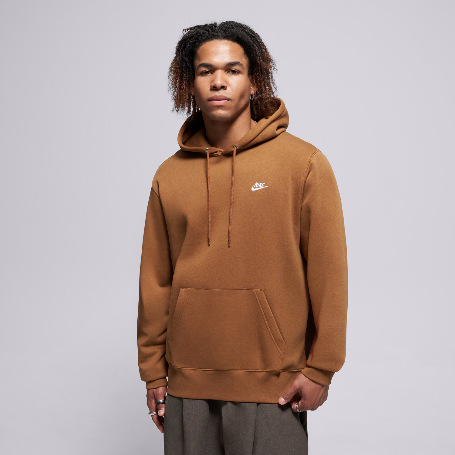 Bluza męska NIKE BLUZA Z KAPTUREM M NK CLUB BB PO HOODIE FN3859-270 BRĄZOWY