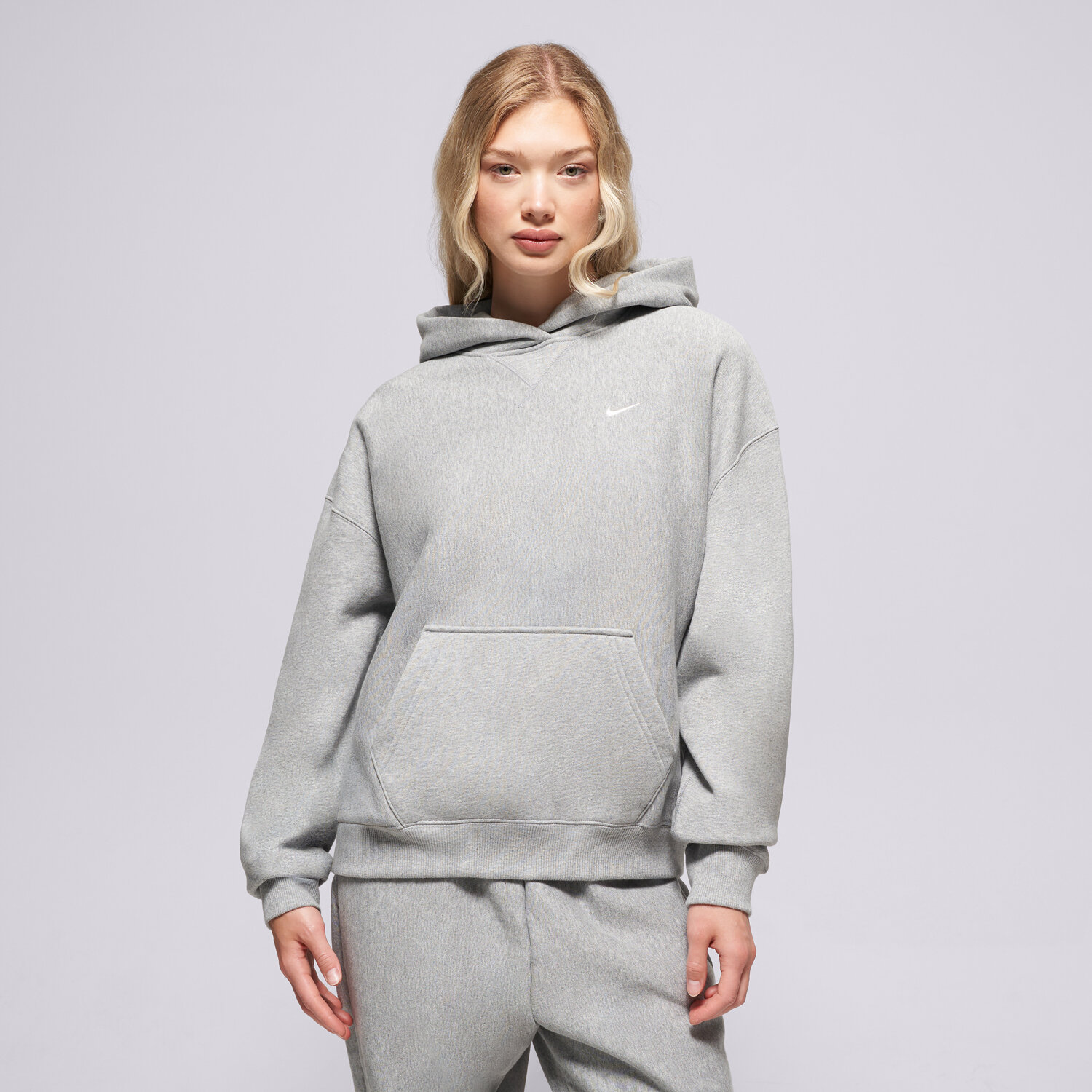 Bluza damska NIKE BLUZA Z KAPTUREM W NK STDOOS FLC HVY IO2105-063 SZARY