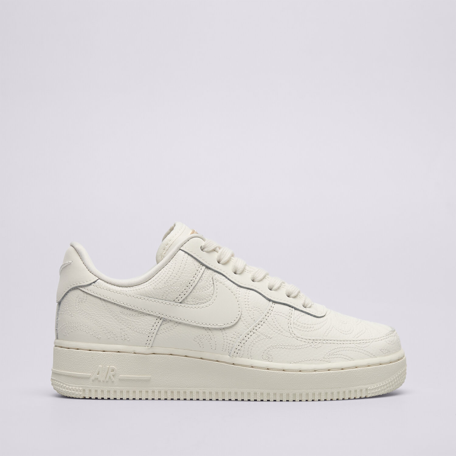 Buty sneakersy damskie NIKE AIR FORCE 1 '07 SE PREM+ IO4842-100 BEŻOWY