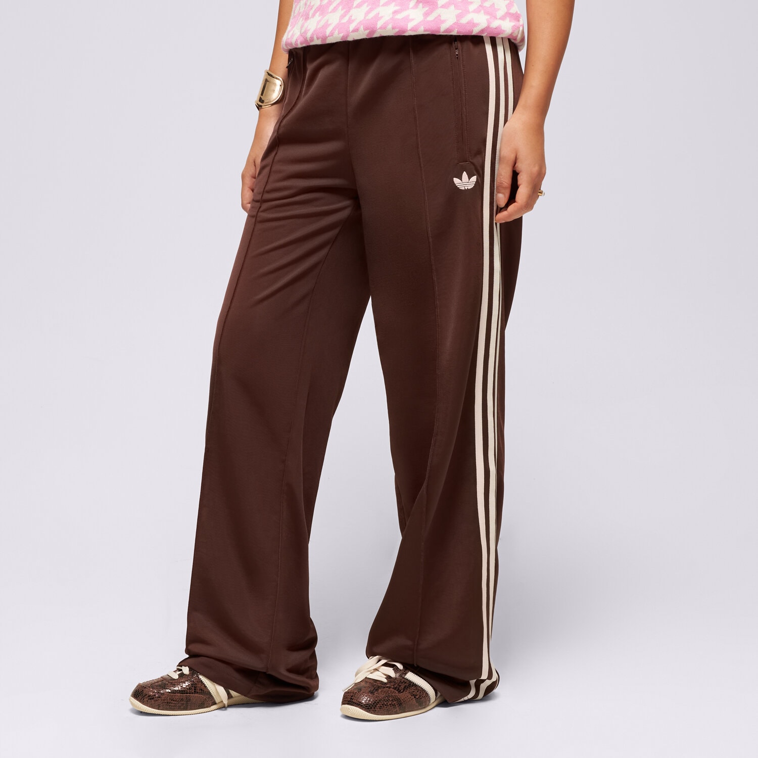 Spodnie sportowe damskie ADIDAS SPODNIE FIREBIRD ADICOLOR LOOSE TRACKTOP KD2526 BRĄZOWY