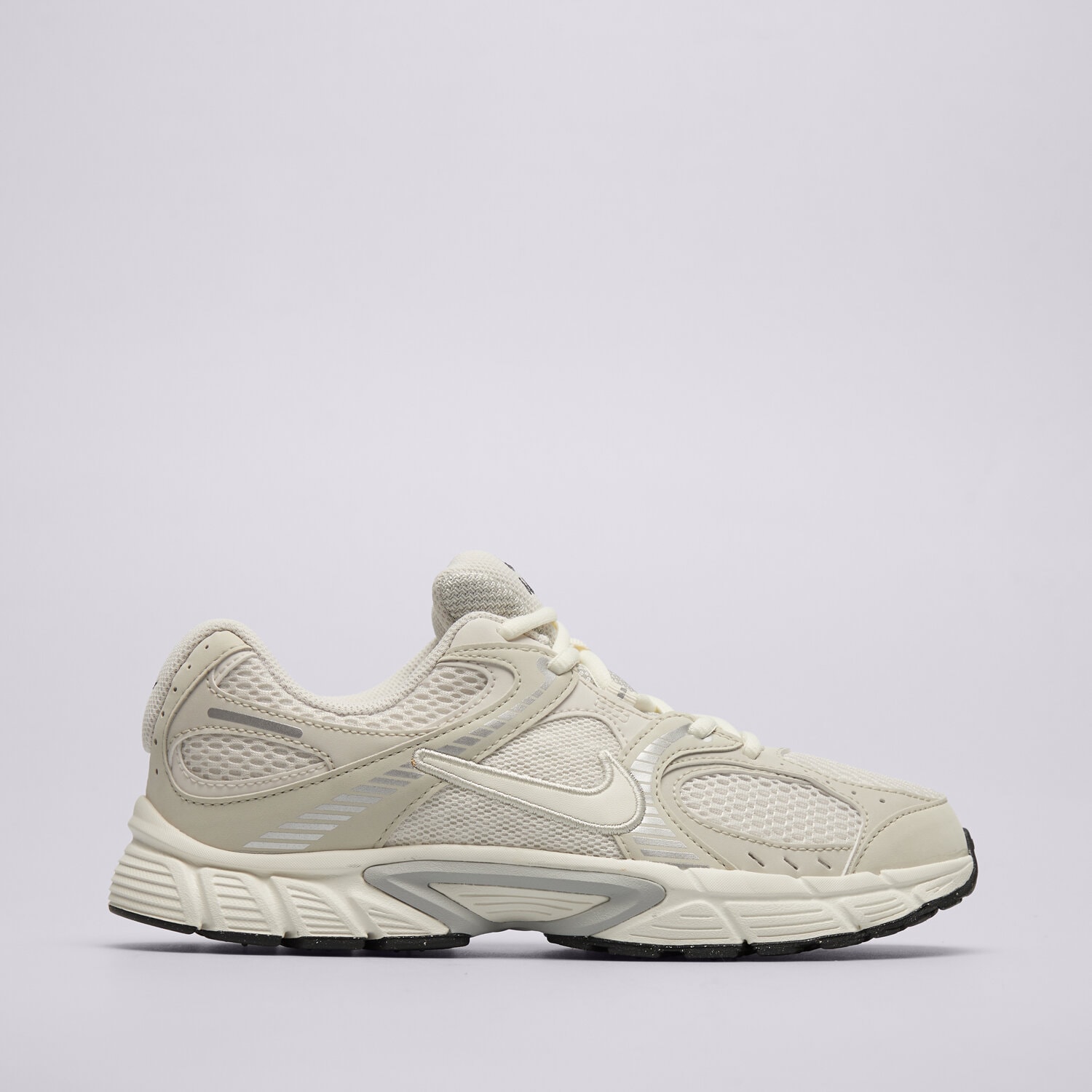 Buty sneakersy dla dzieci NIKE V5 RNR (GS) IX0356-030 BEŻOWY