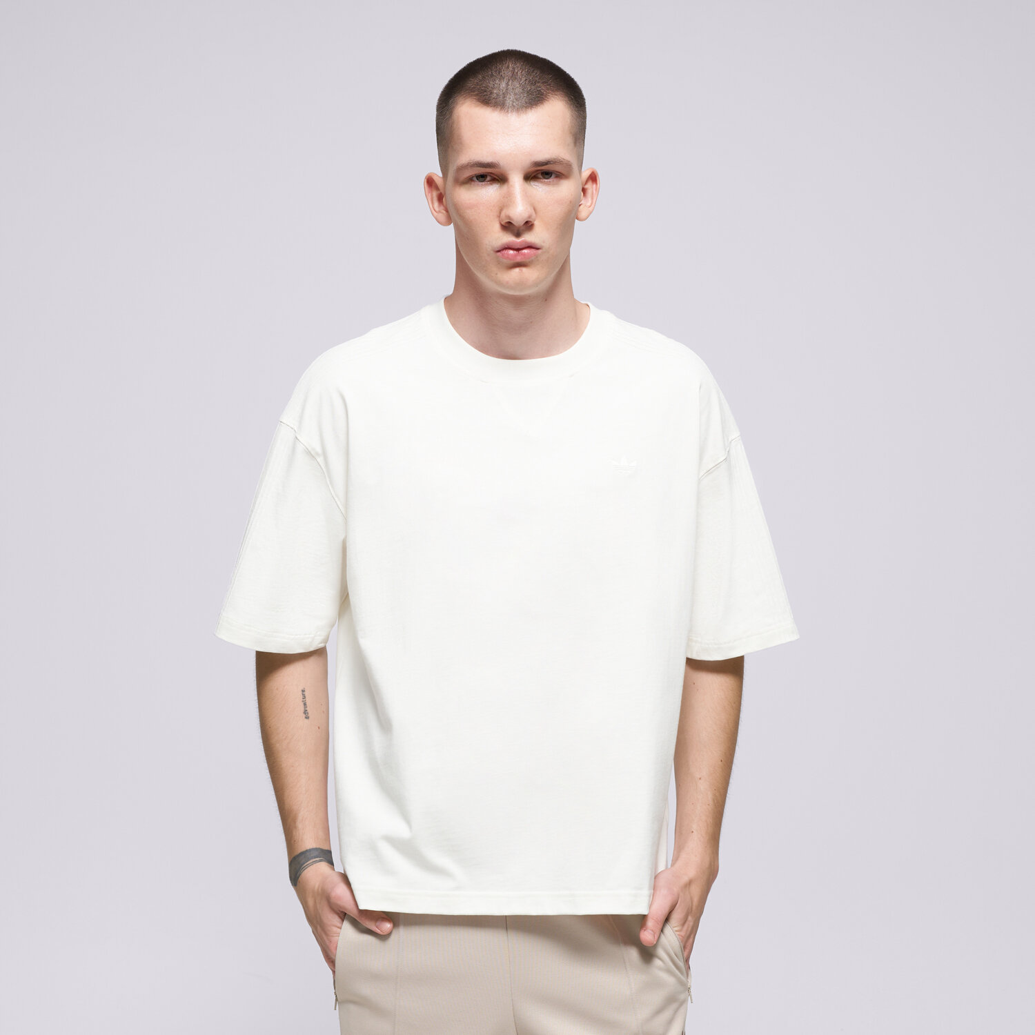 Koszulka, t-shirt sportowy męski ADIDAS T-SHIRT P ESS TEE KR4525 BIAŁY