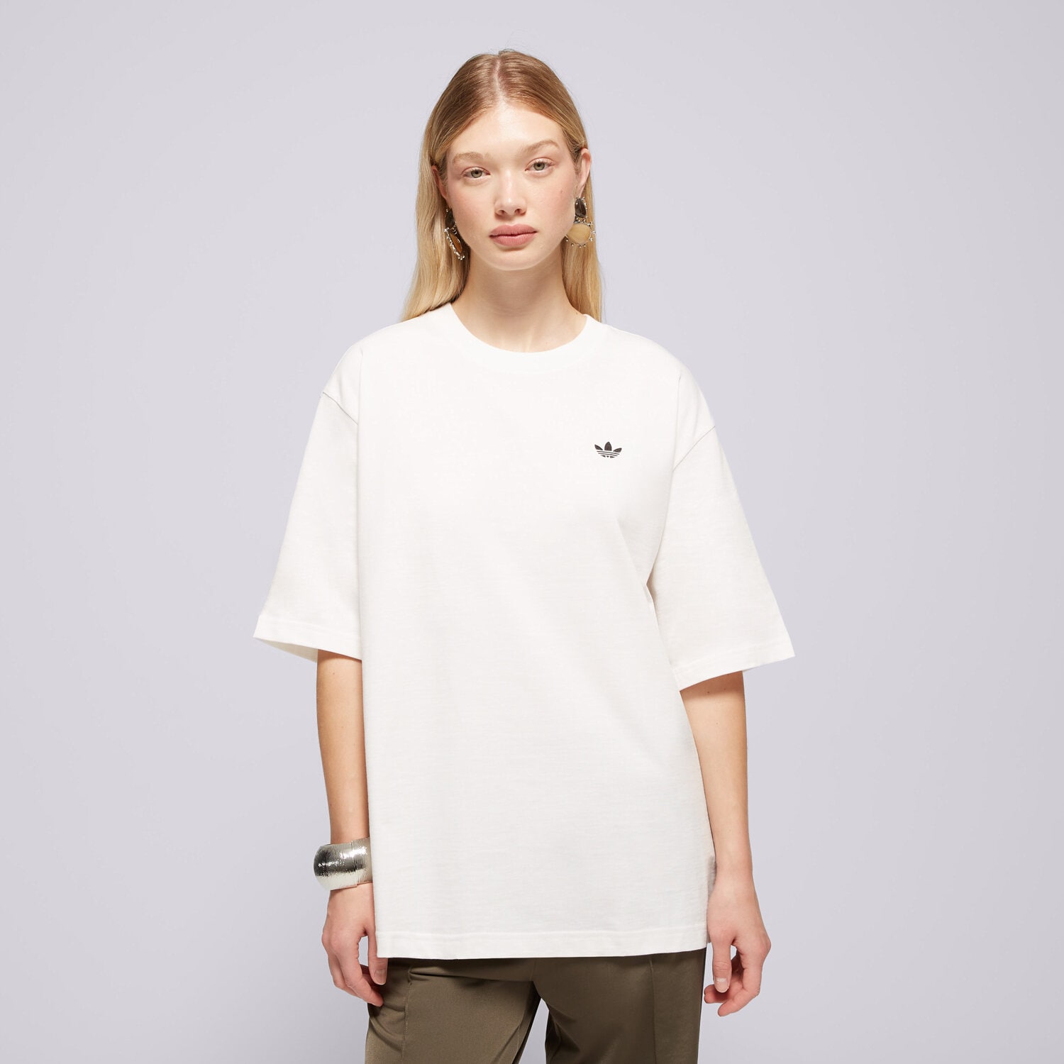 Koszulka, t-shirt damski ADIDAS T-SHIRT ESS TEE OS KT4807 BIAŁY