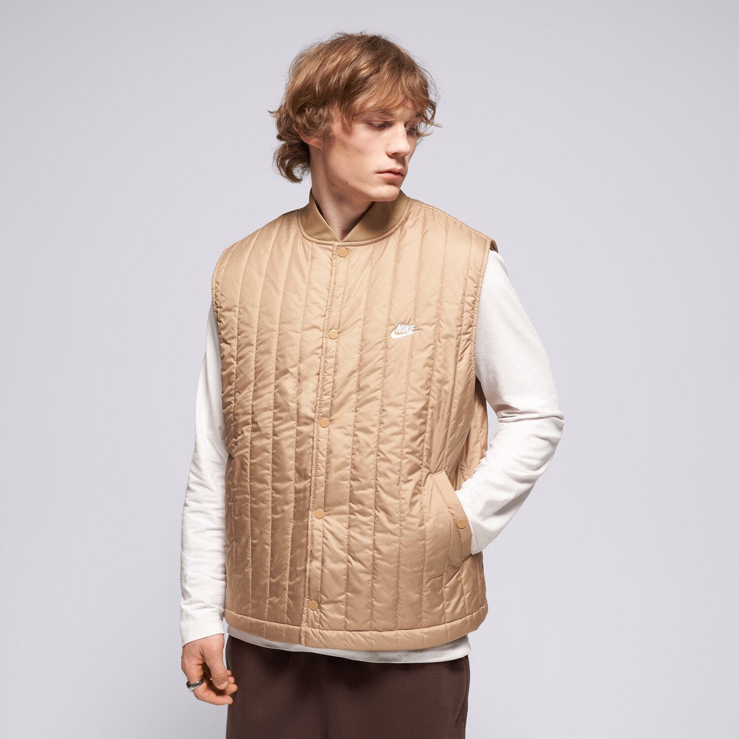 Bezrękawniki męskie sportowe NIKE BEZRĘKAWNIK M NK CLUB QUILTED VEST IO3808-297 BEŻOWY