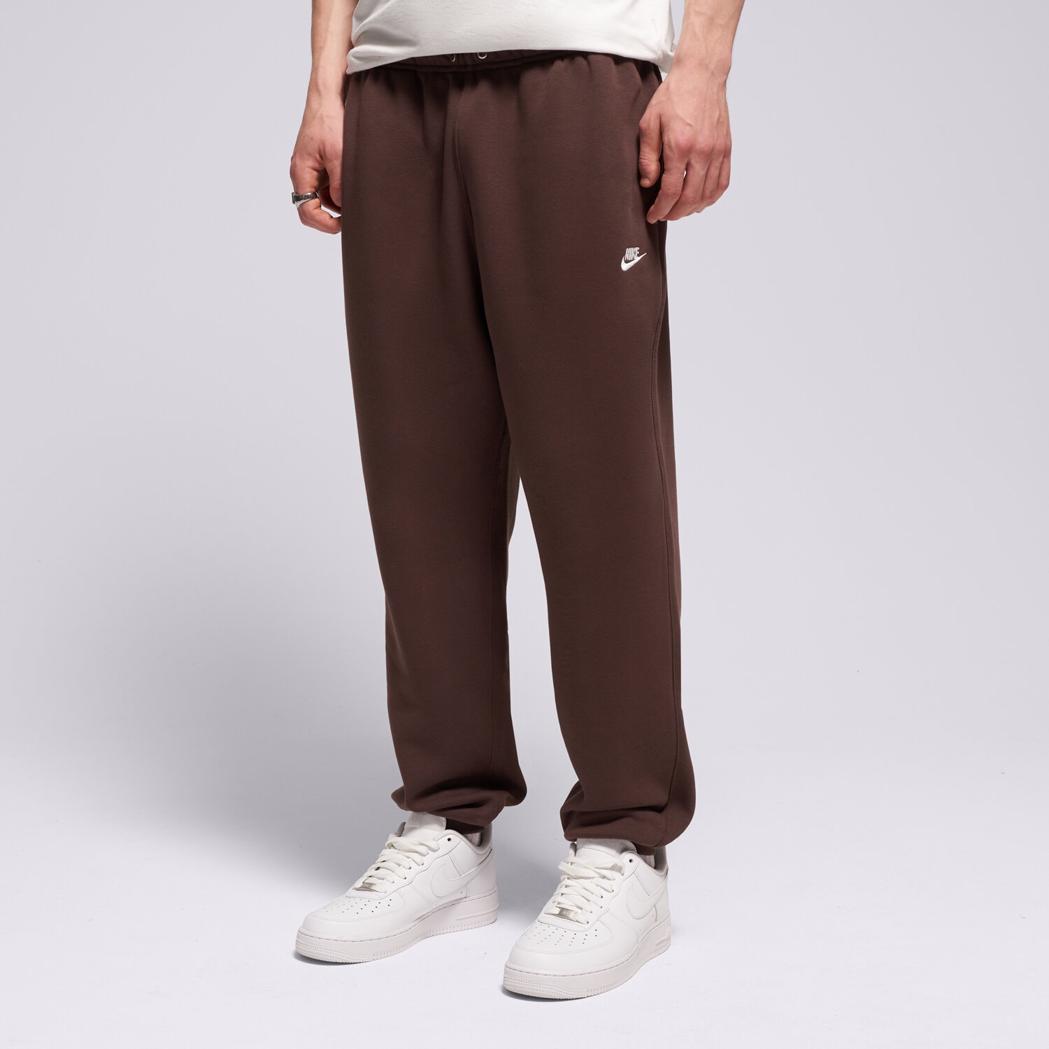Spodnie sportowe męskie NIKE SPODNIE M NK CLUB BB JOGGER FN3787-237 BRĄZOWY