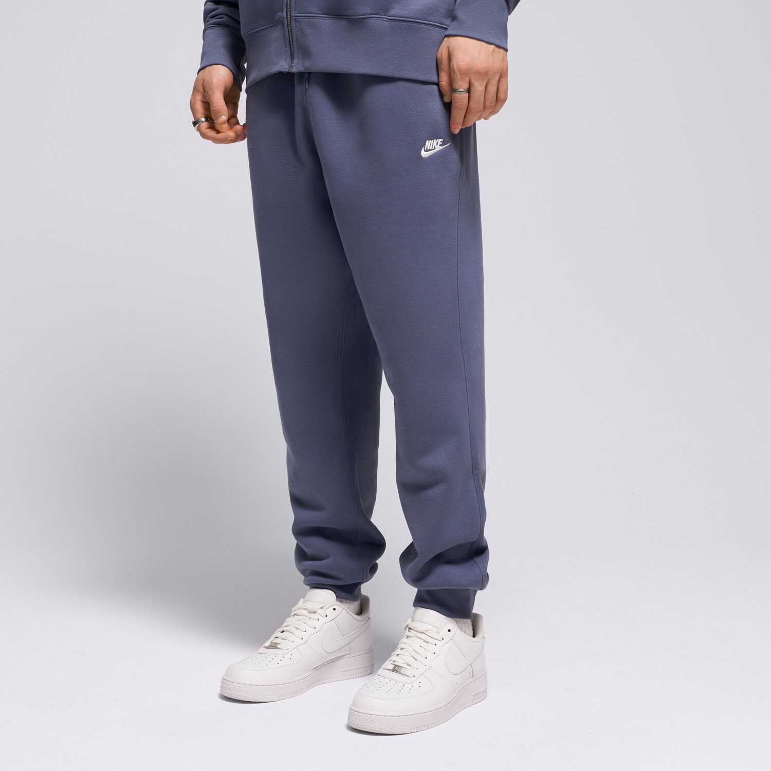 Spodnie sportowe męskie NIKE SPODNIE M NK CLUB BB JOGGER FN3787-491 NIEBIESKI