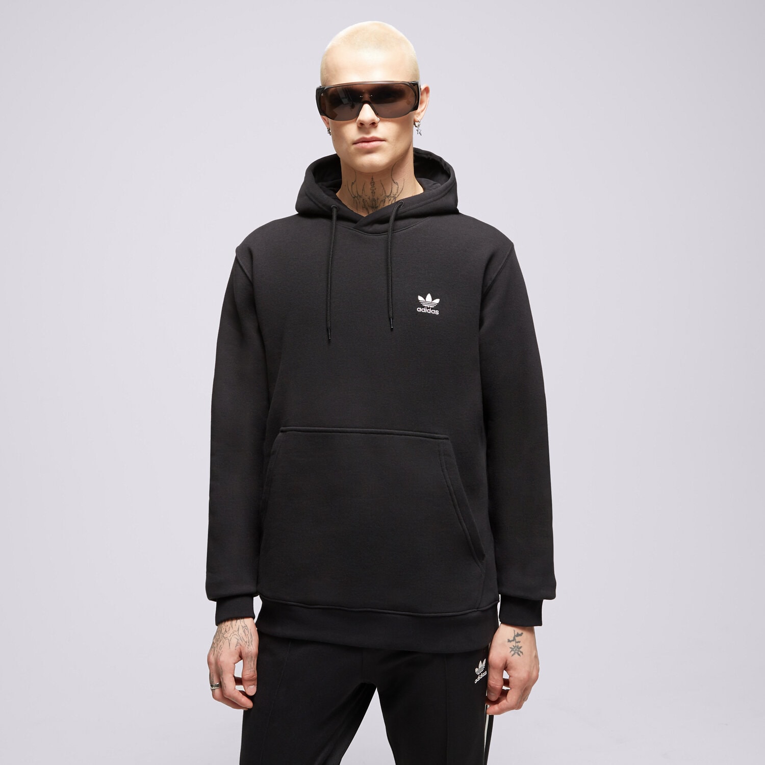 Bluza męska ADIDAS BLUZA Z KAPTUREM ESSENTIAL HOODY IM4522 CZARNY