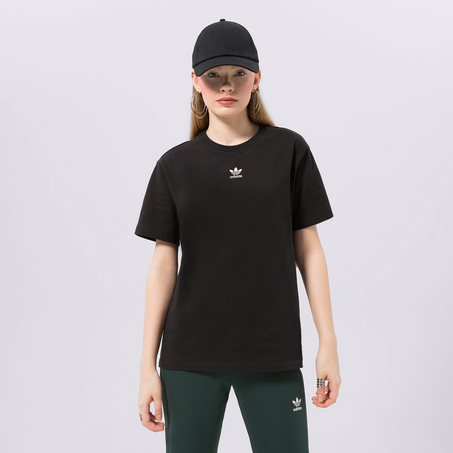 Koszulka, t-shirt damski ADIDAS T-SHIRT TEE REGULAR IC1826 CZARNY
