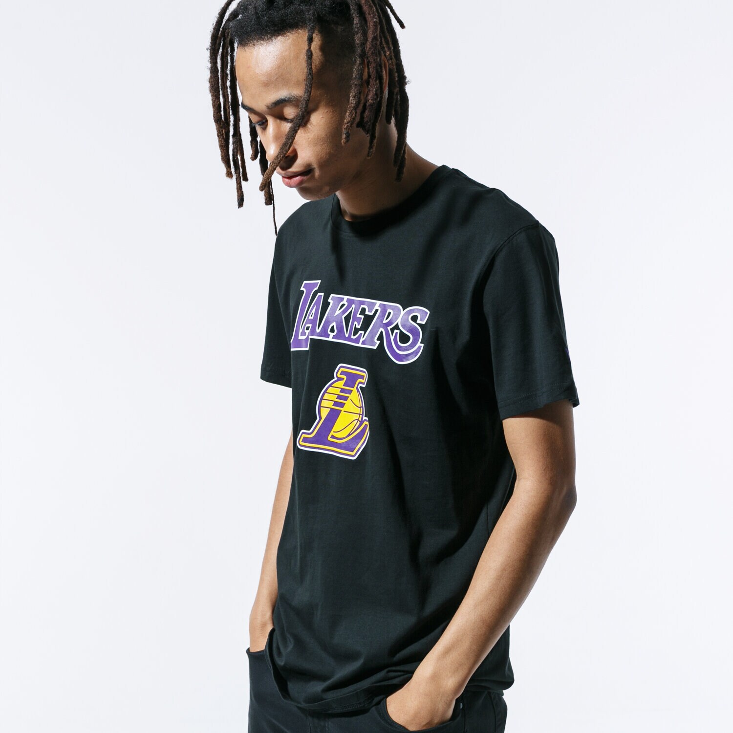 Koszulka, t-shirt sportowy męski NEW ERA T-SHIRT SS NBA LOGO LOS ANGELES LAKERS BLACK 11530752 CZARNY