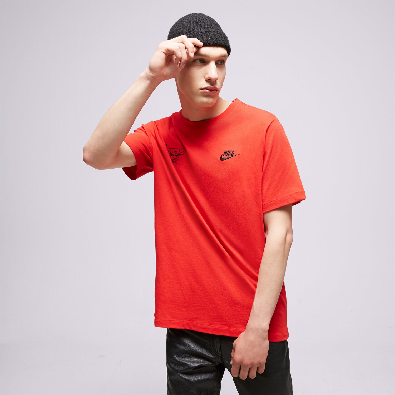 Koszulka, t-shirt sportowy męski NIKE T-SHIRT CHI M NK ES NBA SS CLUB TEE NBA FD1424-657 BORDOWY