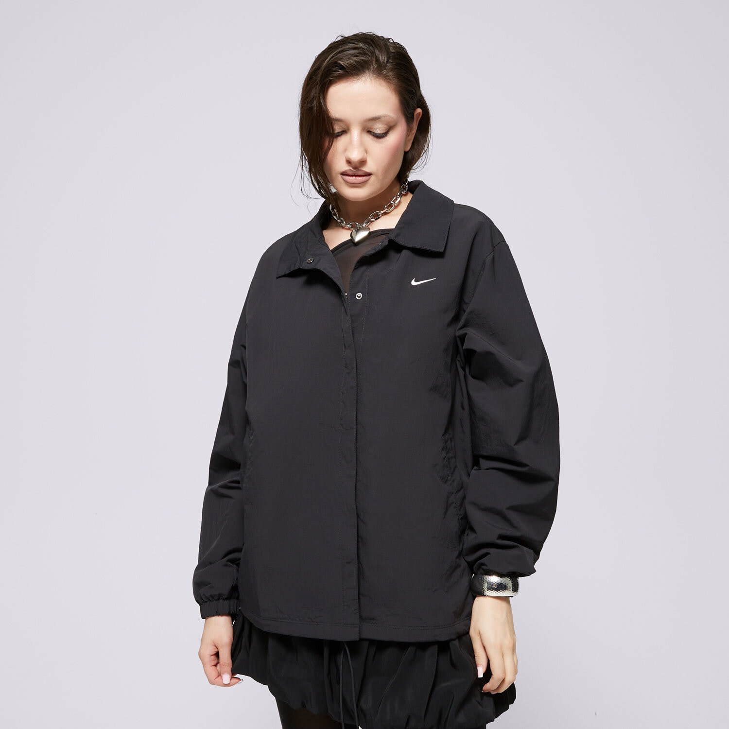 Kurtka wiosenna / jesienna damska NIKE KURTKA W NSW ESSTL WVN UV HBR CCH JKT FV7560-010 CZARNY