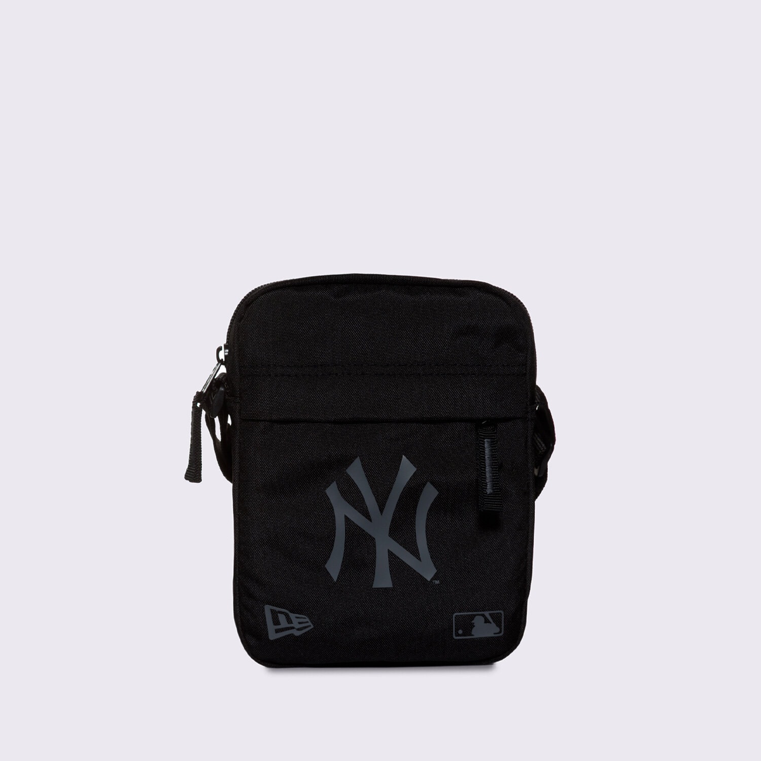 Saszetki nerki damskie NEW ERA TOREBKA MLB SIDE BAG NEYYAN BLKBLK NEW YORK YANKEES 12145422 CZARNY