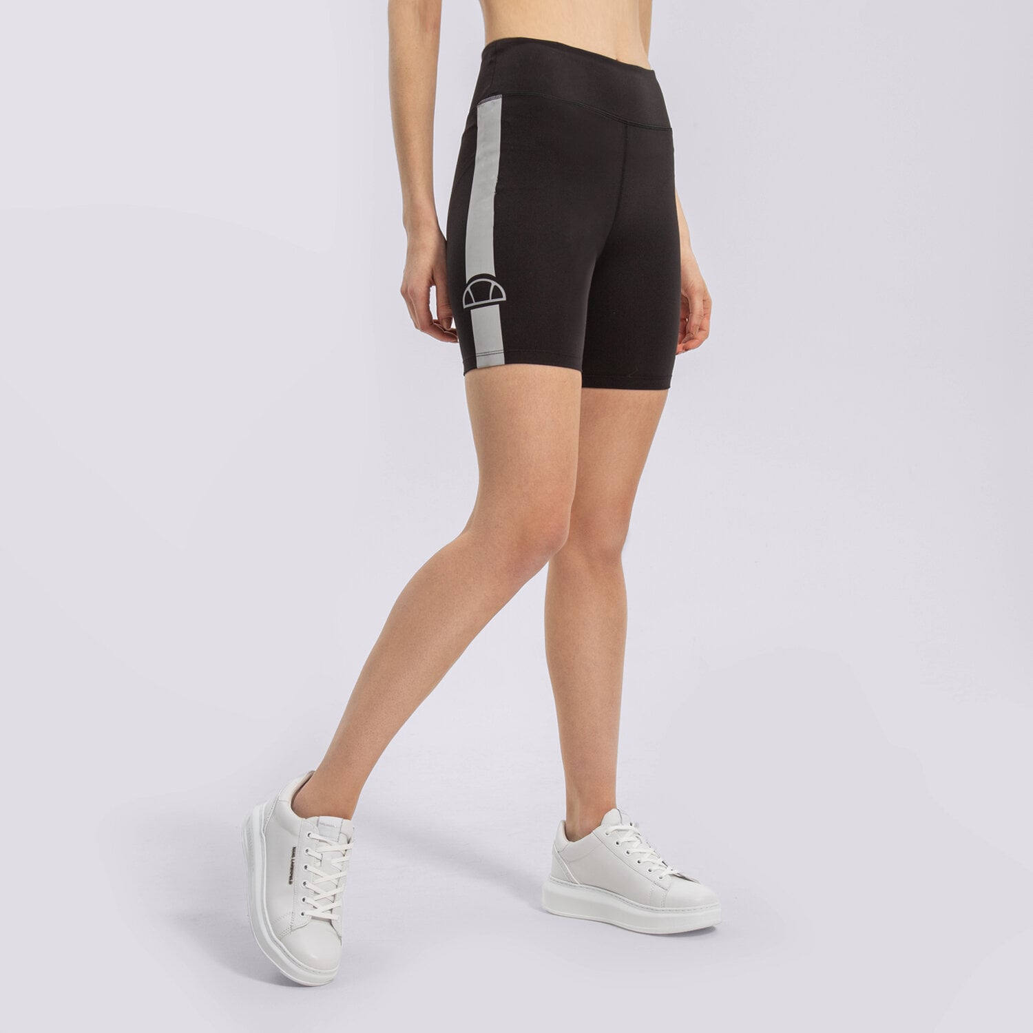 Spodnie sportowe damskie ELLESSE SZORTY CEEJAY SHORT BLK SRM14330011 CZARNY