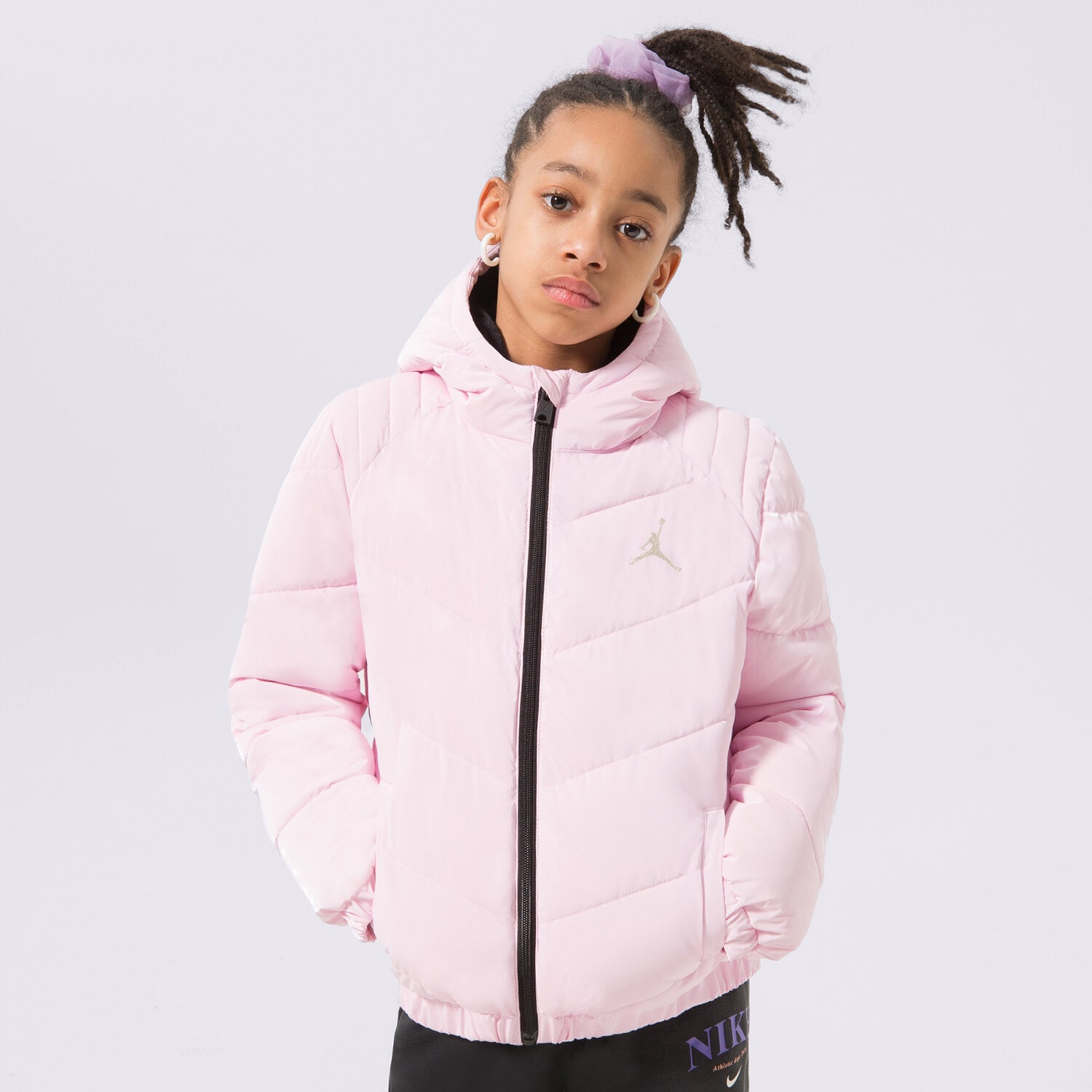 Dziecięca kurtka przejściowa (wiosenna/jesienna) JORDAN KURTKA ZIMOWA SHINY CHEVRON QUILTING JKT GIRL 45B741-A9Y RÓŻOWY