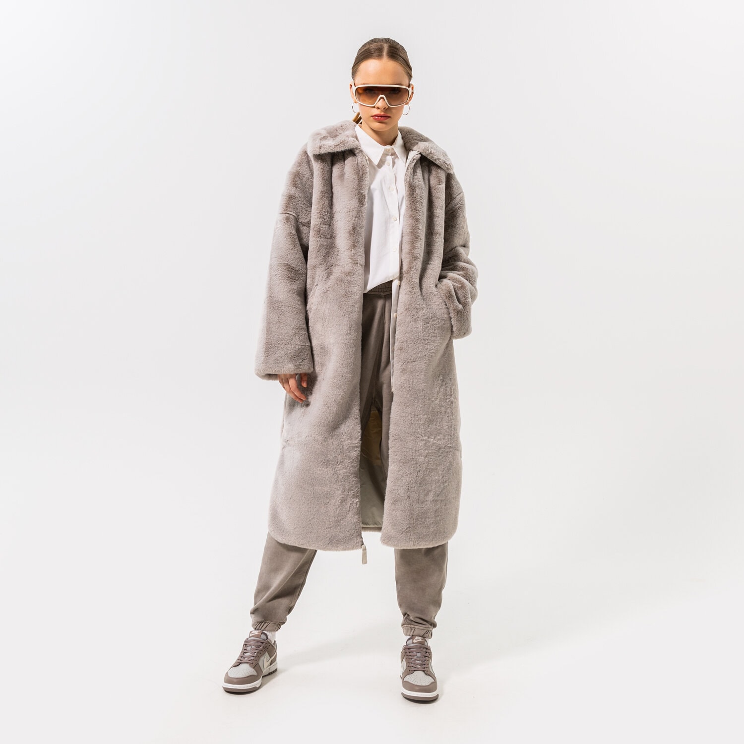 Kurtka zimowa damska NIKE KURTKA ZIMOWA W NSW FX FUR GFX AOP LNG JKT DQ6838-012 SZARY