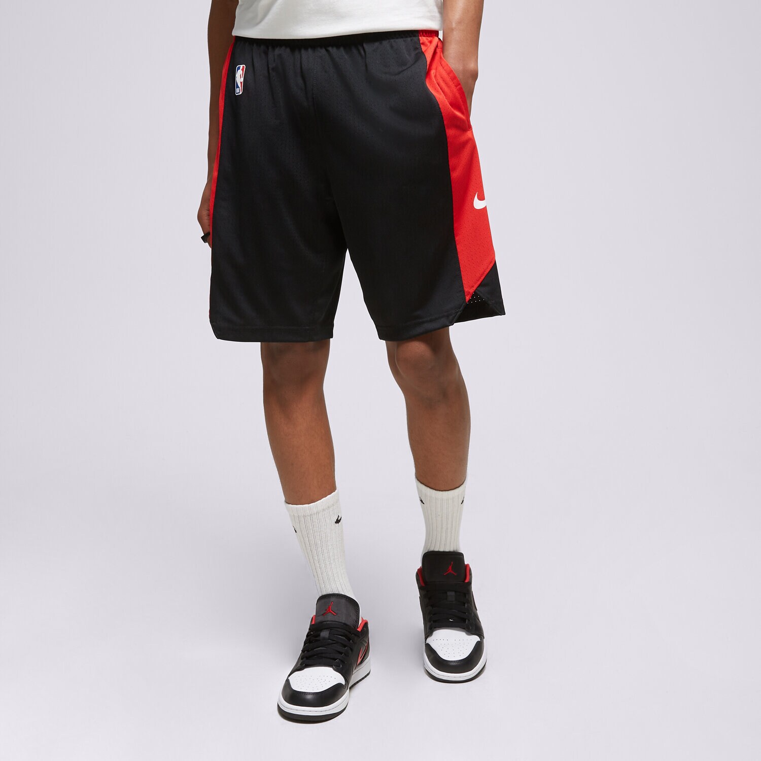 Krótkie spodenki, szorty męskie NIKE SZORTY CHICAGO BULLS NIKE NBA AJ5056-010 CZARNY