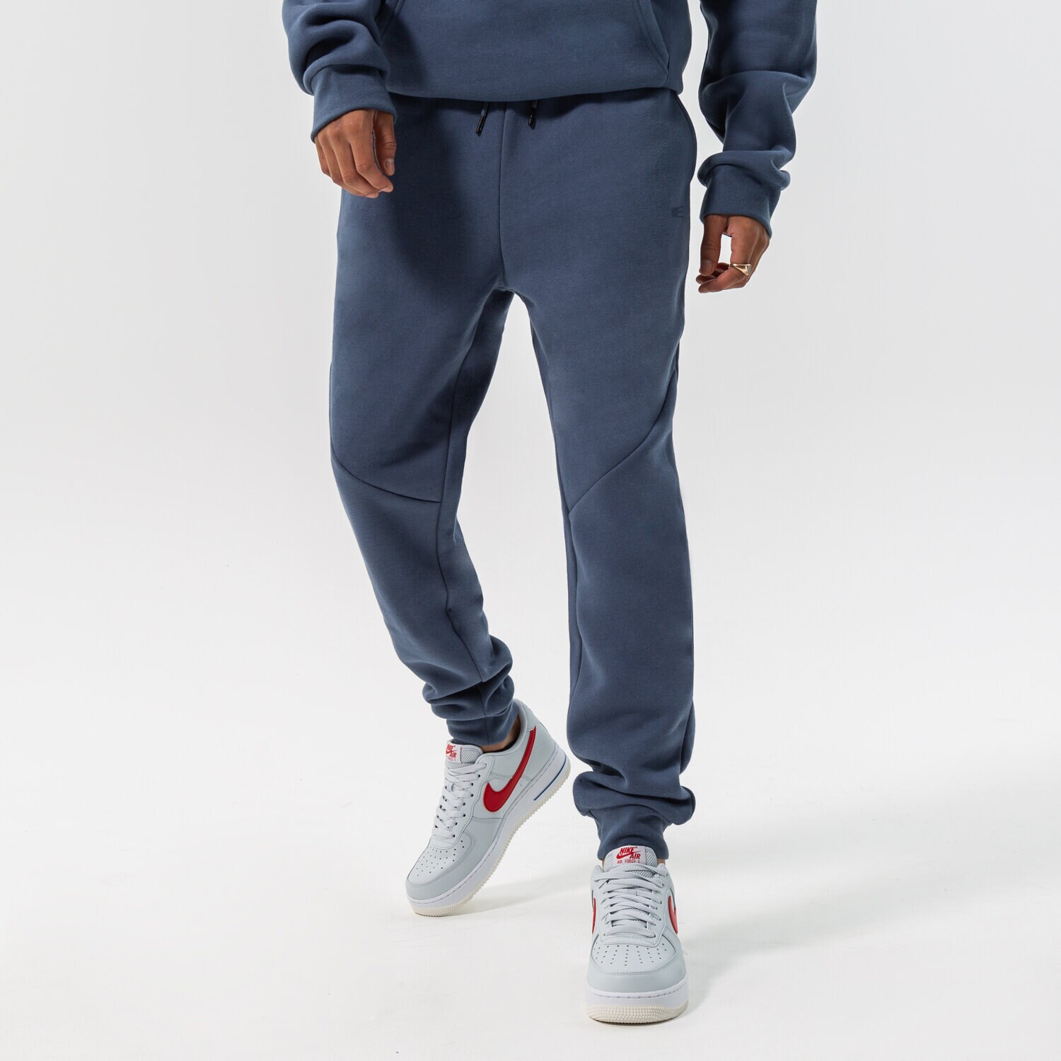 Spodnie sportowe męskie CONFRONT SPODNIE CONFRONT BASIC PANTS CF322SPM90004 NIEBIESKI