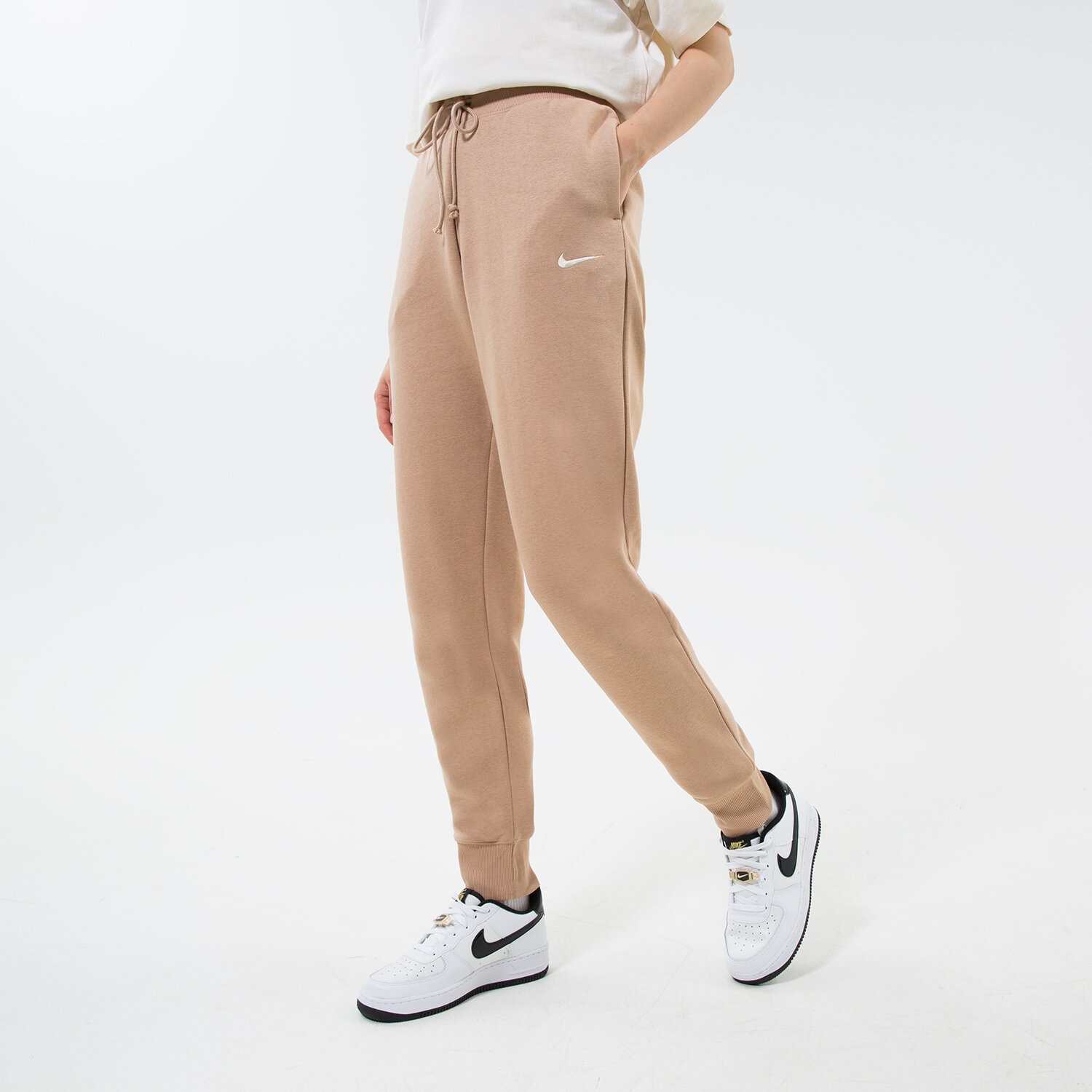 Spodnie sportowe damskie NIKE SPODNIE W NSW STYLE FLC HR PANT STD DQ5688-200 BEŻOWY