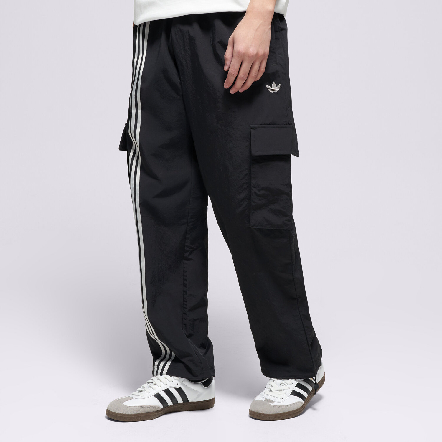 Spodnie sportowe męskie ADIDAS SPODNIE FRONT ST CARGO JV9892 CZARNY