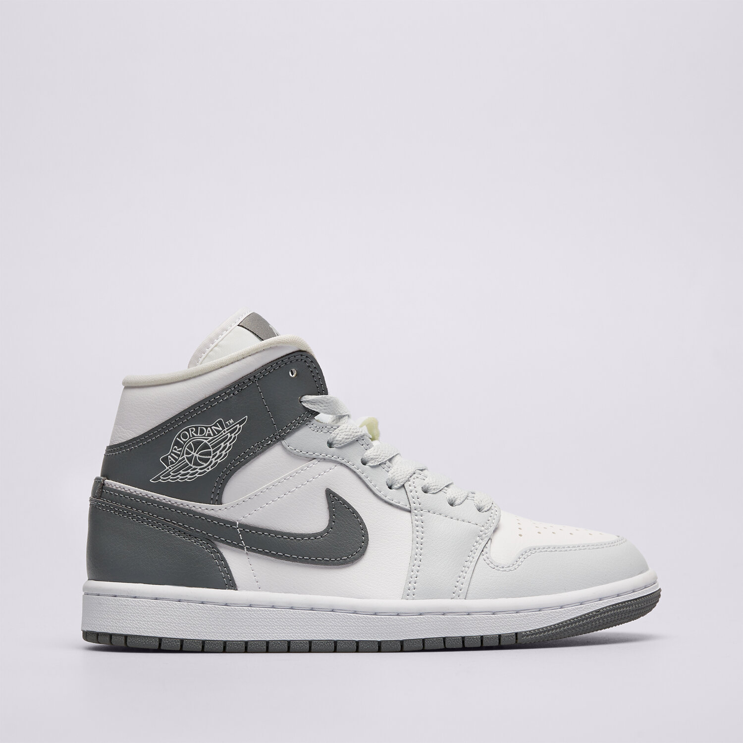 Buty sneakersy damskie WMNS AIR JORDAN 1 MID BQ6472-113 BIAŁY