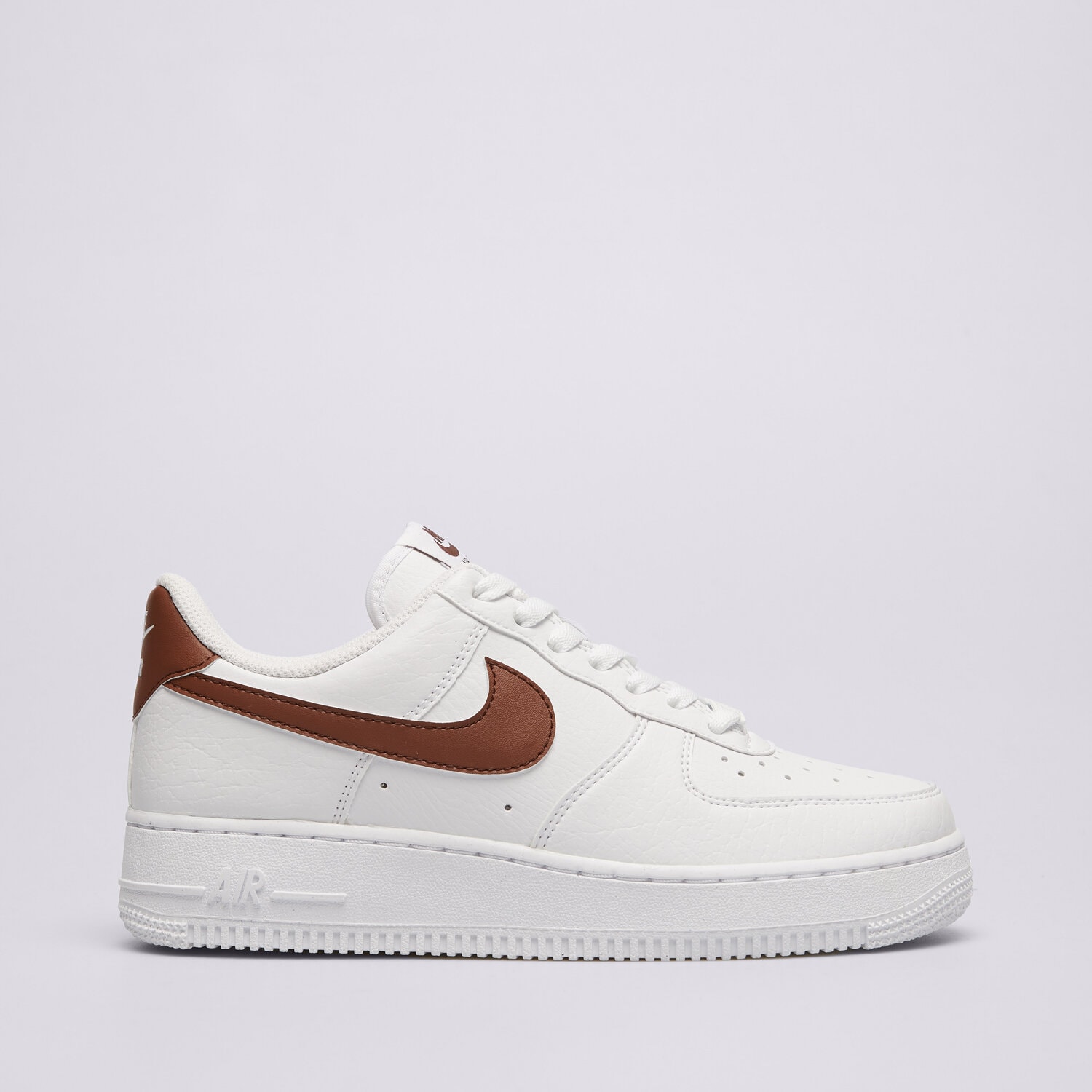 Buty sneakersy damskie NIKE W AIR FORCE 1 '07 NEXT NATURE DC9486-115 BIAŁY