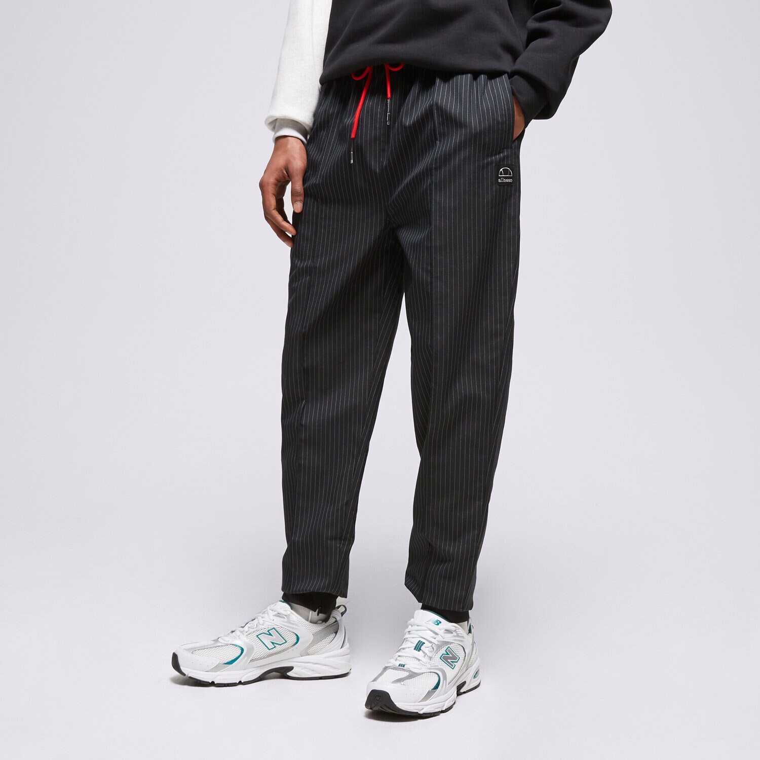 Spodnie sportowe męskie ELLESSE SPODNIE CLIFFORD TRACK PANT BLK SHP15887011 CZARNY