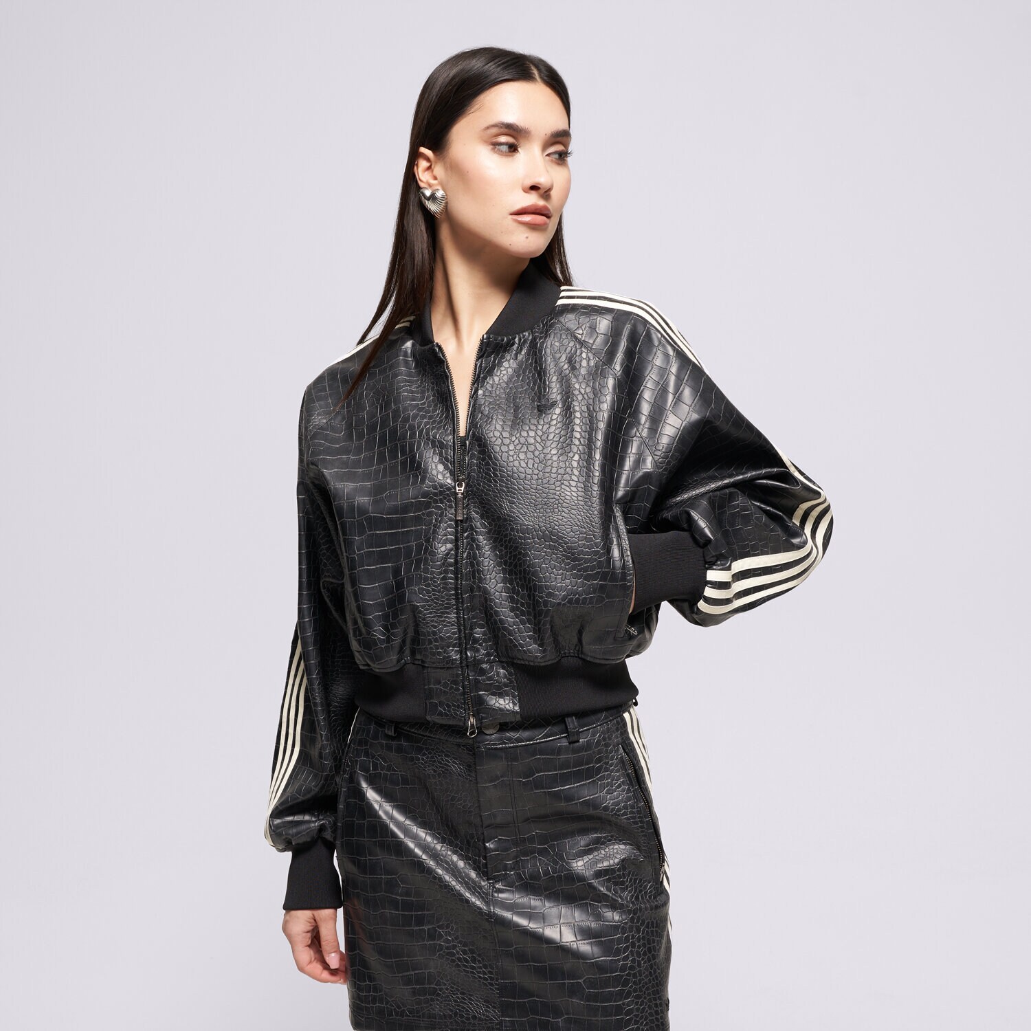 Kurtka wiosenna / jesienna damska ADIDAS KURTKA SST PLTHR JKT KE5035 CZARNY