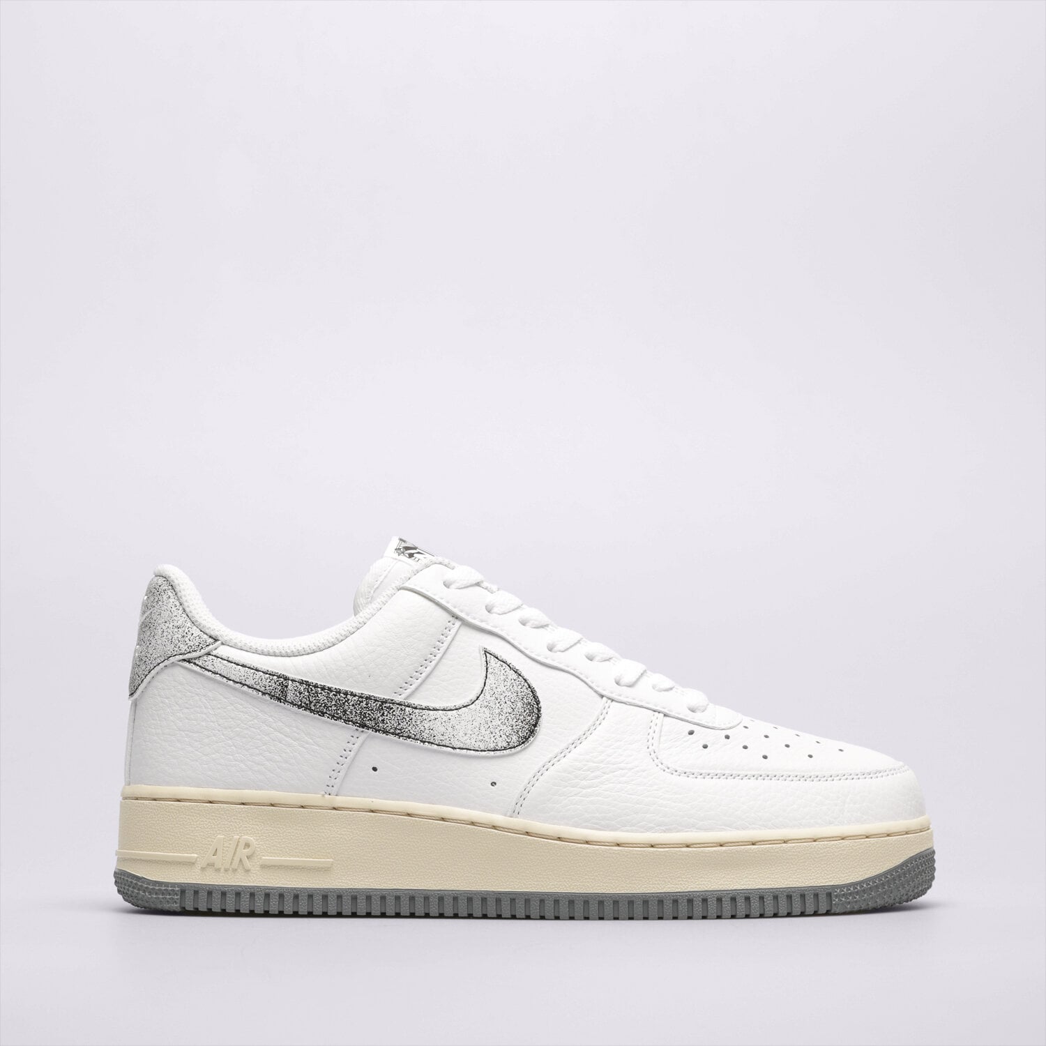 Buty sneakersy męskie NIKE AIR FORCE 1 '07 LX DV7183-100 BIAŁY
