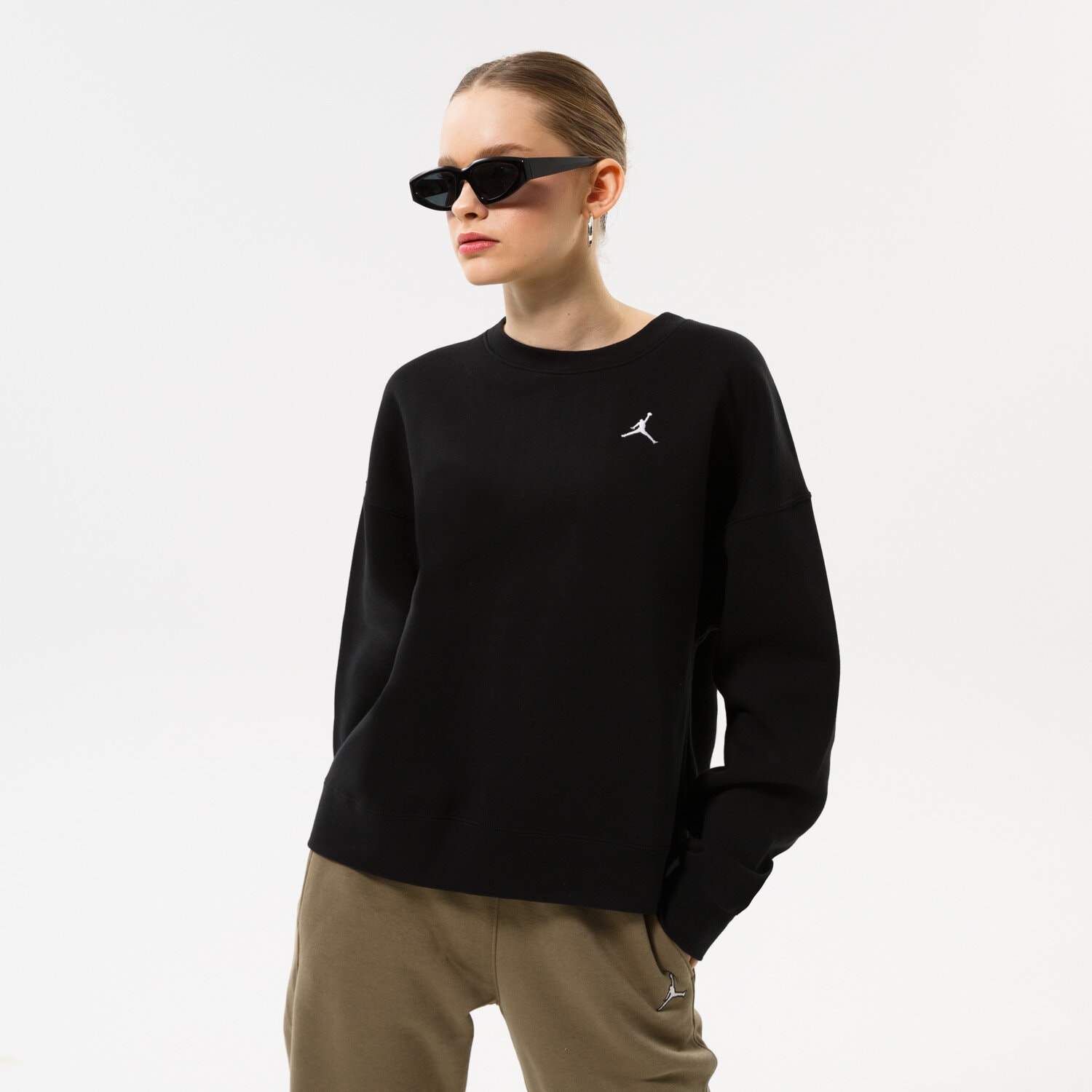 Bluza damska JORDAN ESSENTIAL CREW SWEATSHIRT  DQ4462-010 CZARNY