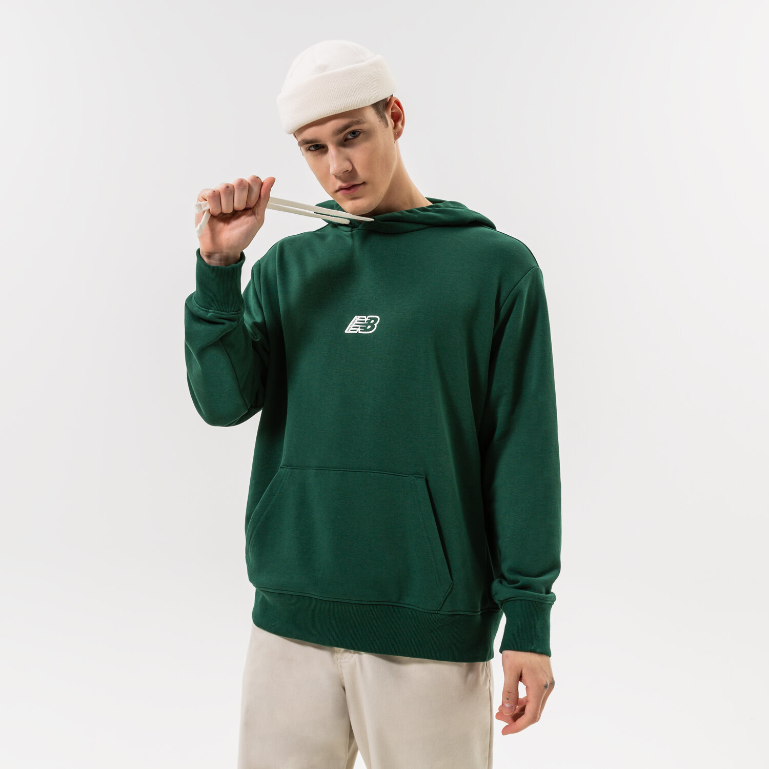 Bluza męska NEW BALANCE BLUZA Z KAPTUREM NB ESSENTIALS FLEECE MT23511NWG ZIELONY