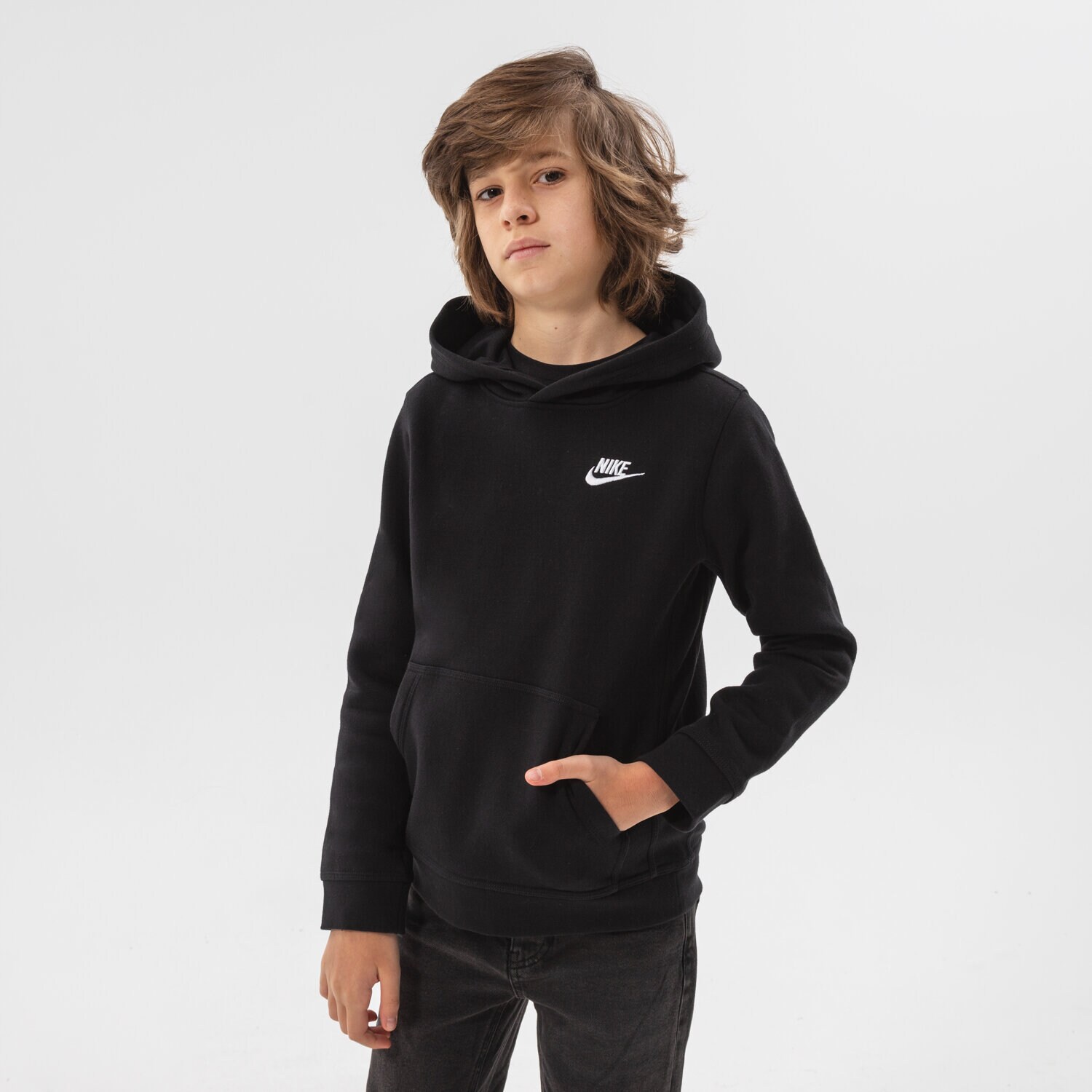 Sportowa bluza dziecięca NIKE FRANCHISE OVERHEAD HOODIE JUNIOR BOY BV3757-011 CZARNY