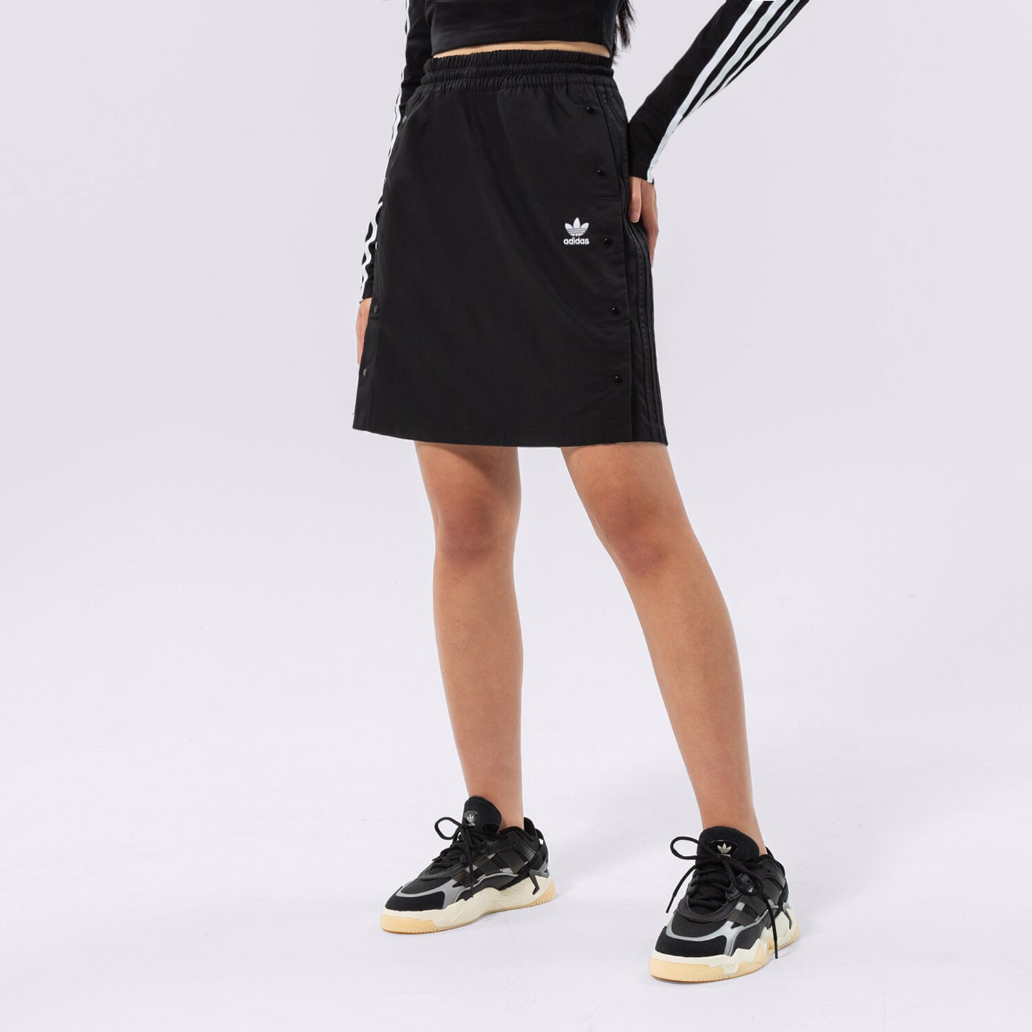 Modna sukienka sportowa ADIDAS SPÓDNICZKA SKIRT HF2023 CZARNY