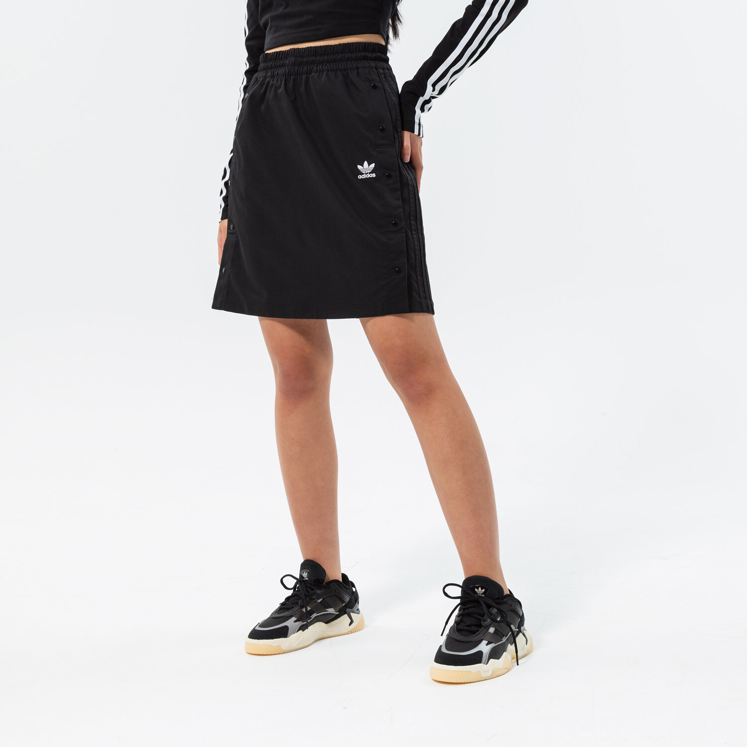 Modna sukienka sportowa ADIDAS SPÓDNICZKA SKIRT HF2023 CZARNY