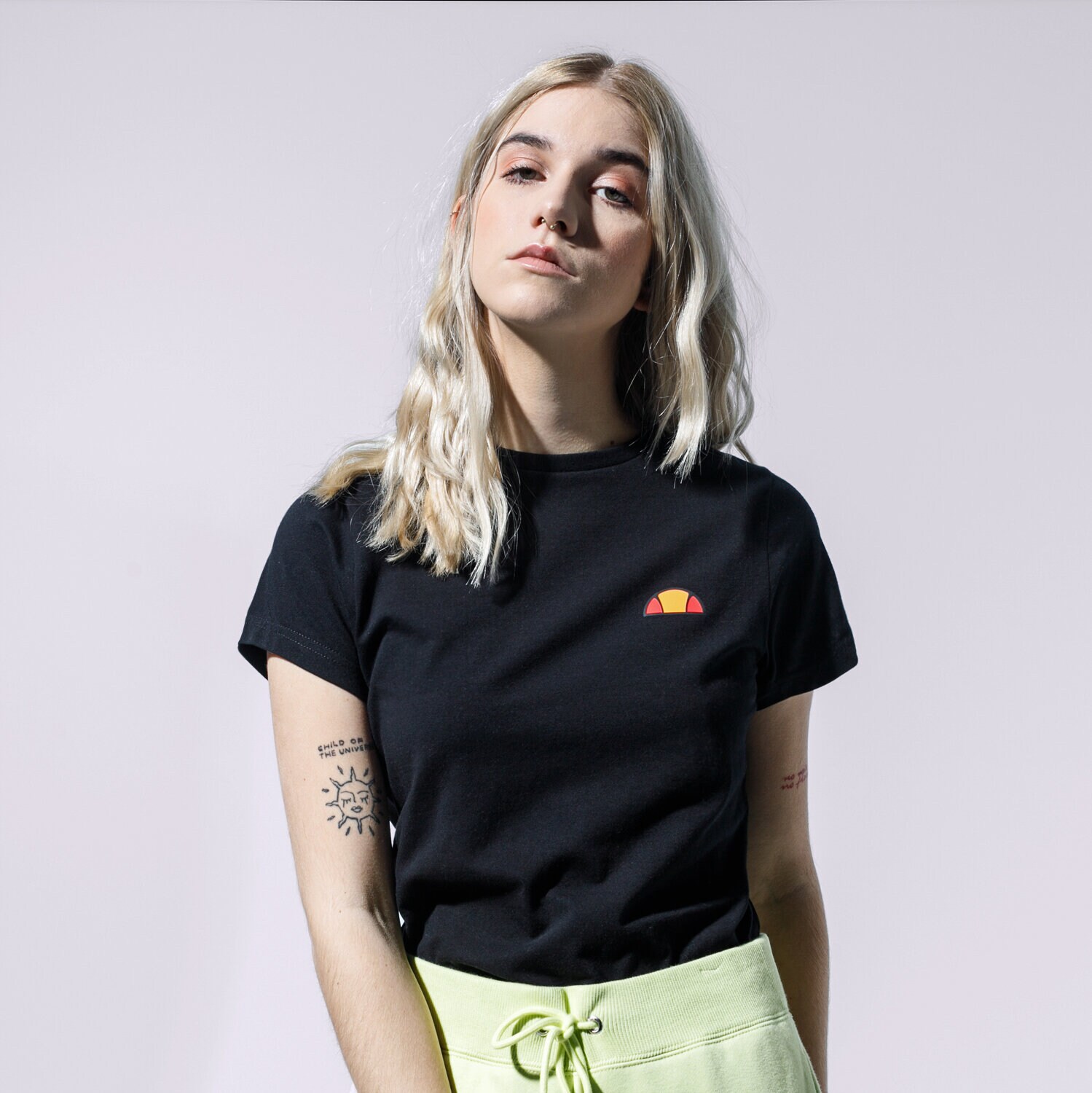 Koszulka, t-shirt damski ELLESSE T-SHIRT ANA SGE09982BLACK CZARNY