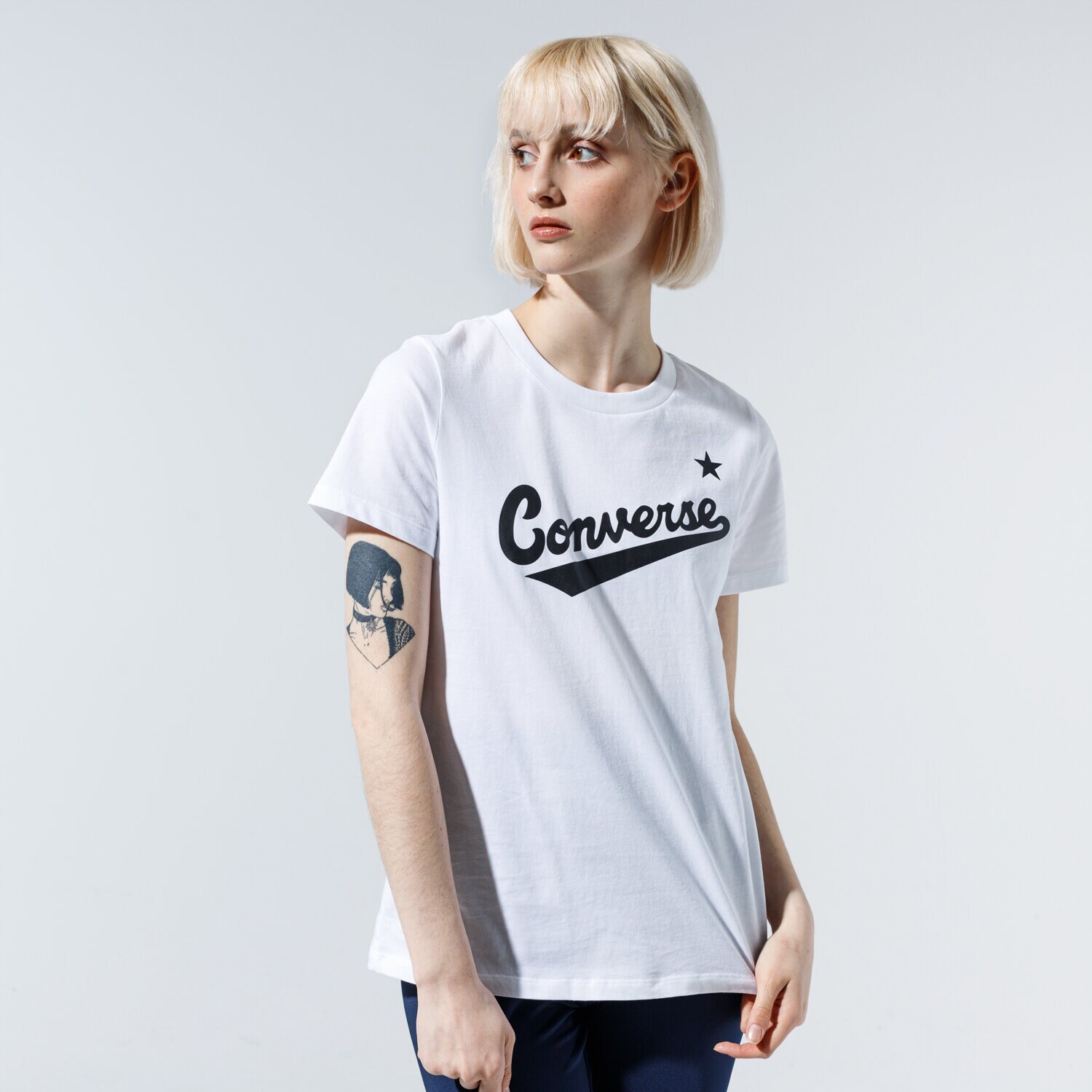 Koszulka, t-shirt damski CONVERSE T-SHIRT WMN NOVA CENTER FRONT LOGO TEE 10018268-A04 BIAŁY